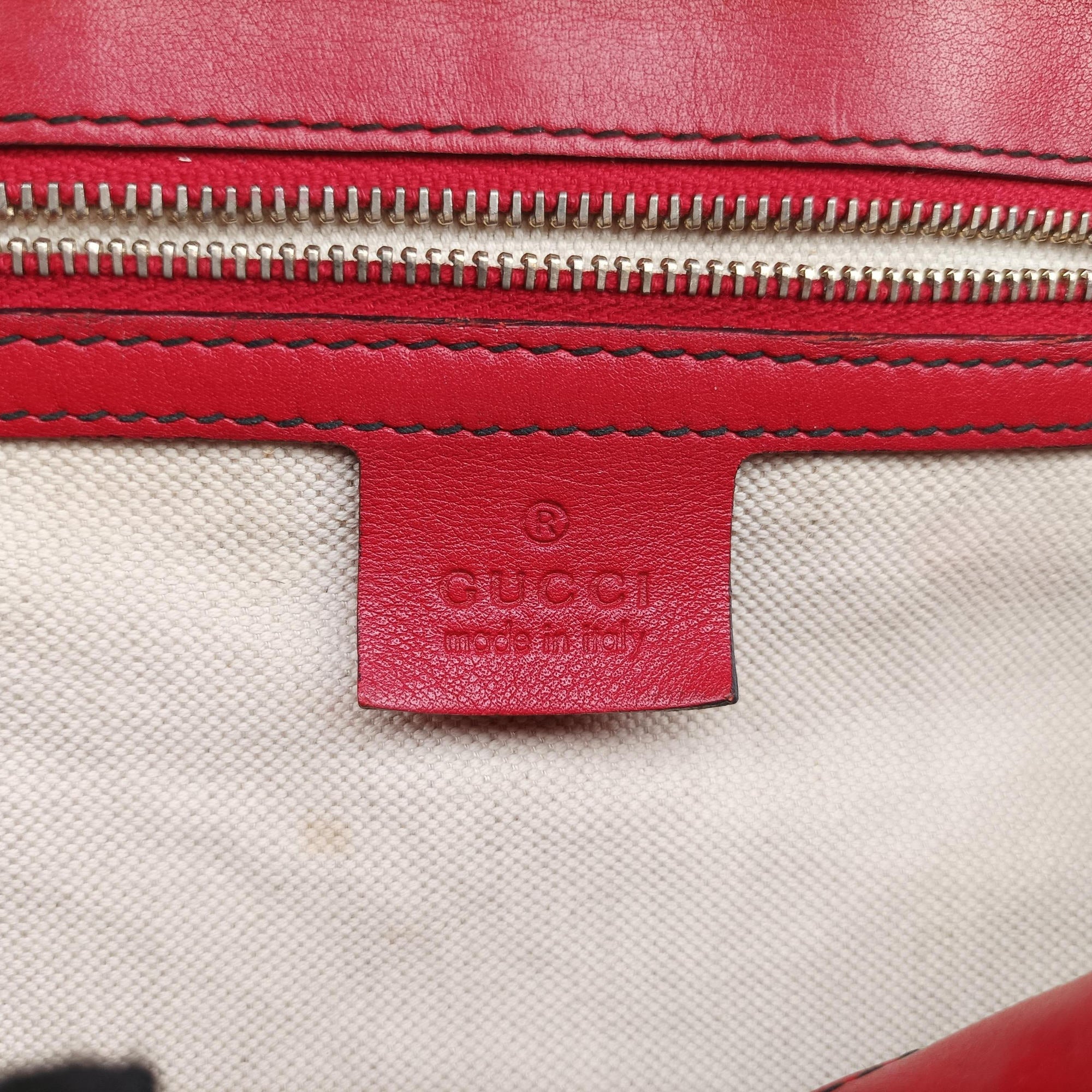 Secondhand Gucci Emily Red Leather 295403 shoulderbag | stylenewstar