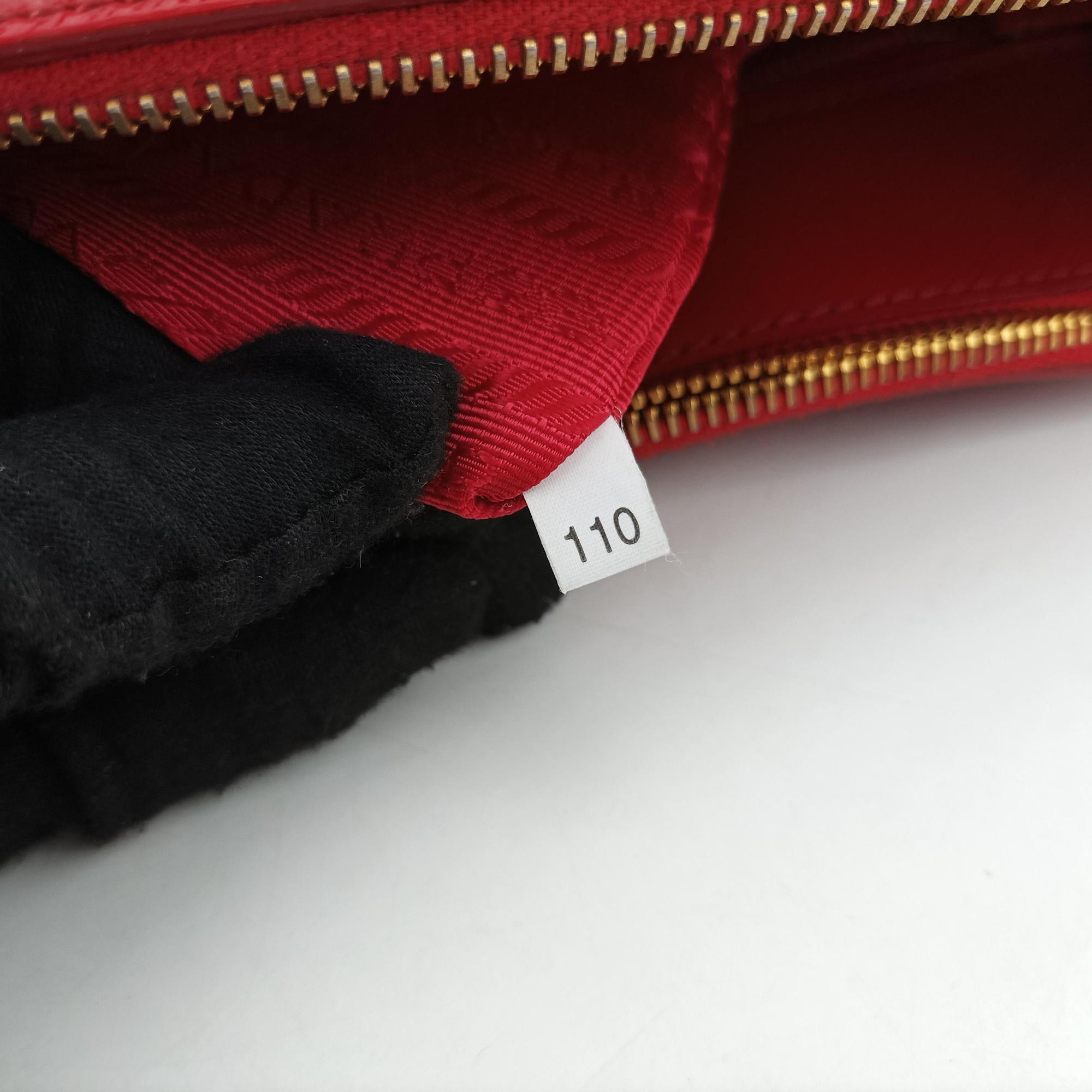 Pre-owned Prada Galleria Red SAFFIANO Patent BN1801 shoulderbag | stylenewstar