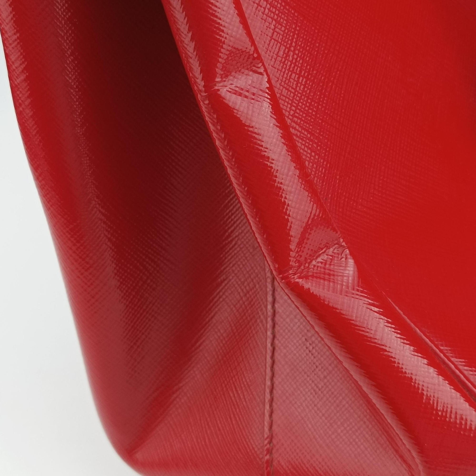Pre-owned Prada Galleria Red SAFFIANO Patent BN1801 shoulderbag | stylenewstar