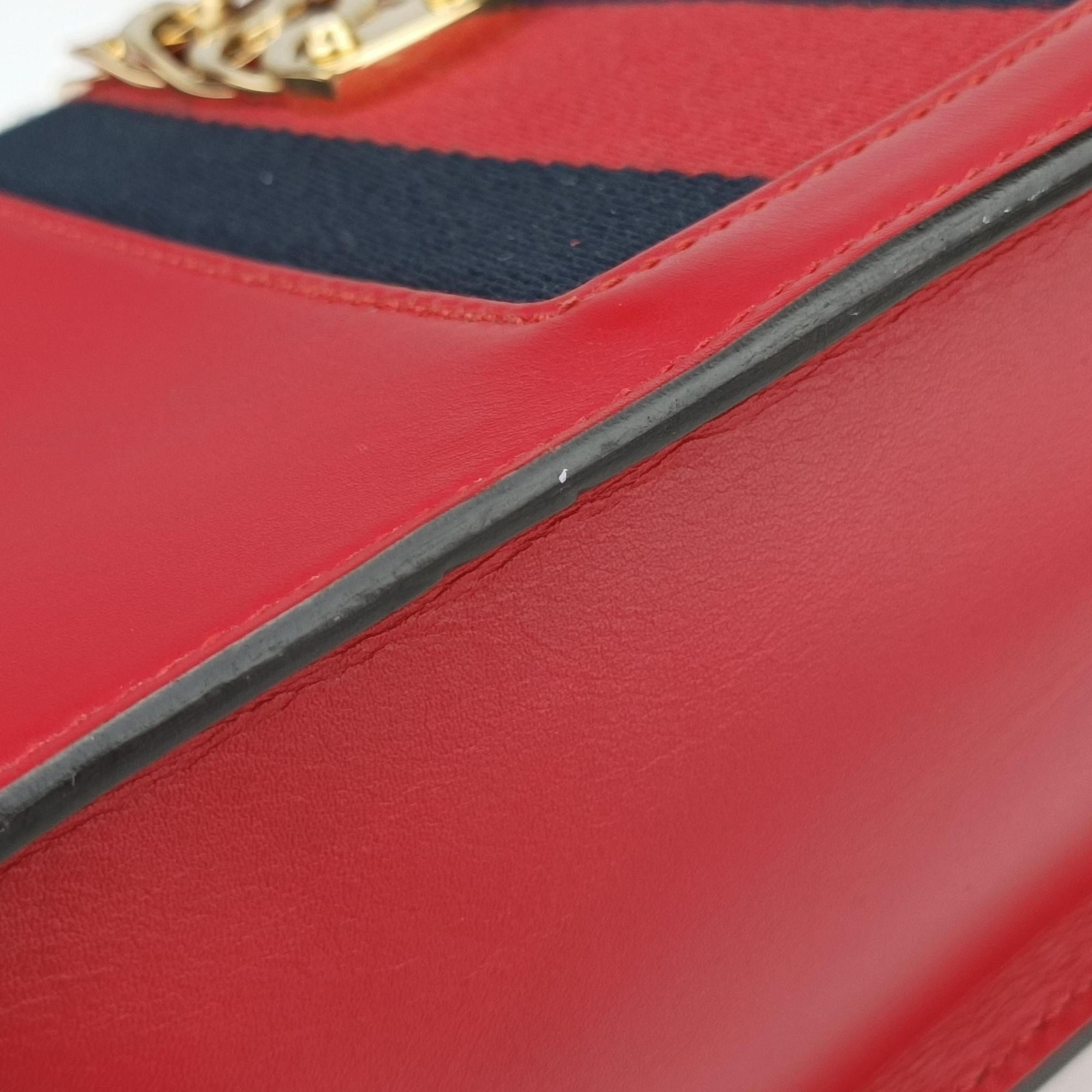 Pre-owned Gucci Sylvie Red×navy Leather 421882 shoulderbag | stylenewstar