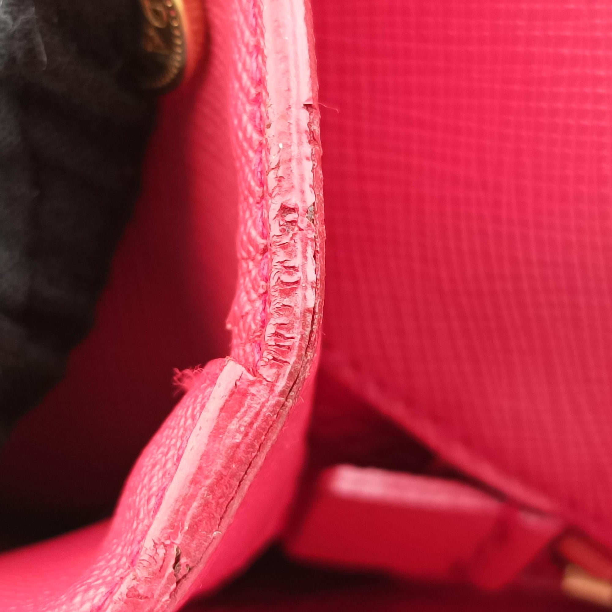 Pre-owned Prada Galleria Red SAFFIANO Leather BN1844 handbag | stylenewstar