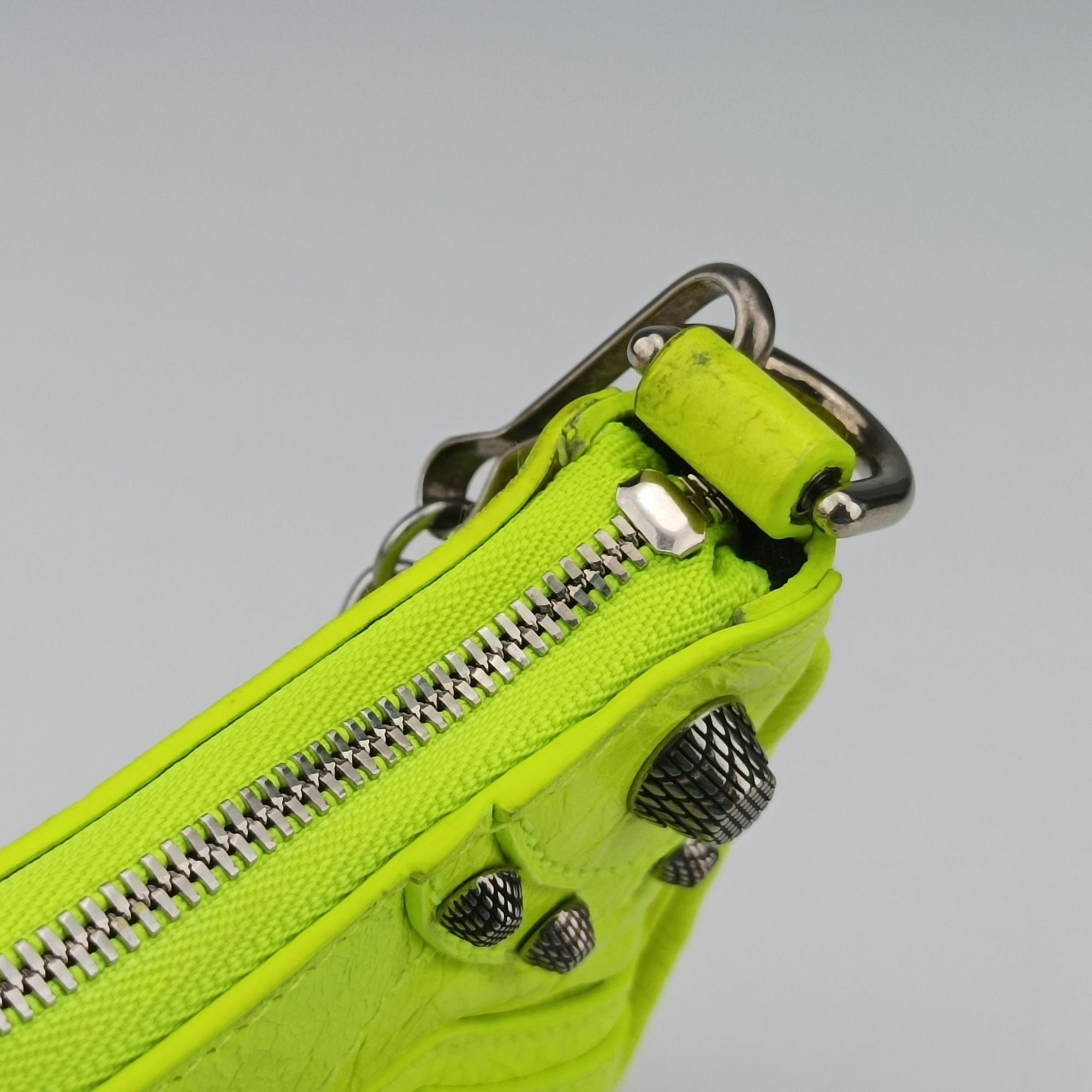 Vintage Balenciaga Le Cagole YellowGreen lambskin  shoulderbag | stylenewstar
