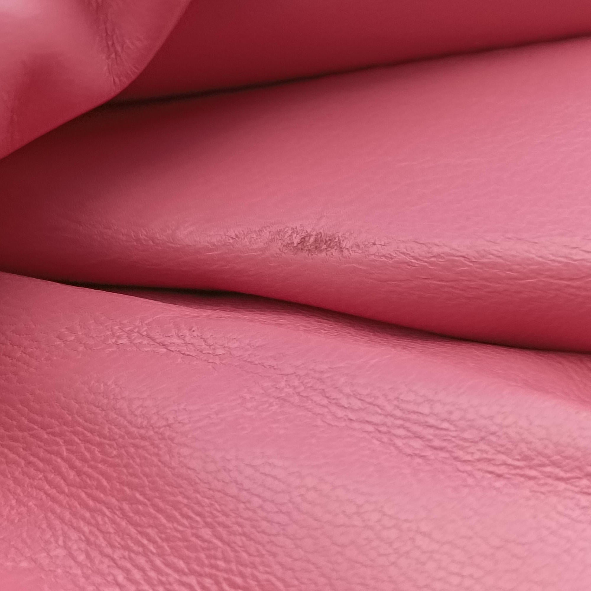 Vintage Prada Triangle mini Pink Leather 1NR015 shoulderbag | stylenewstar