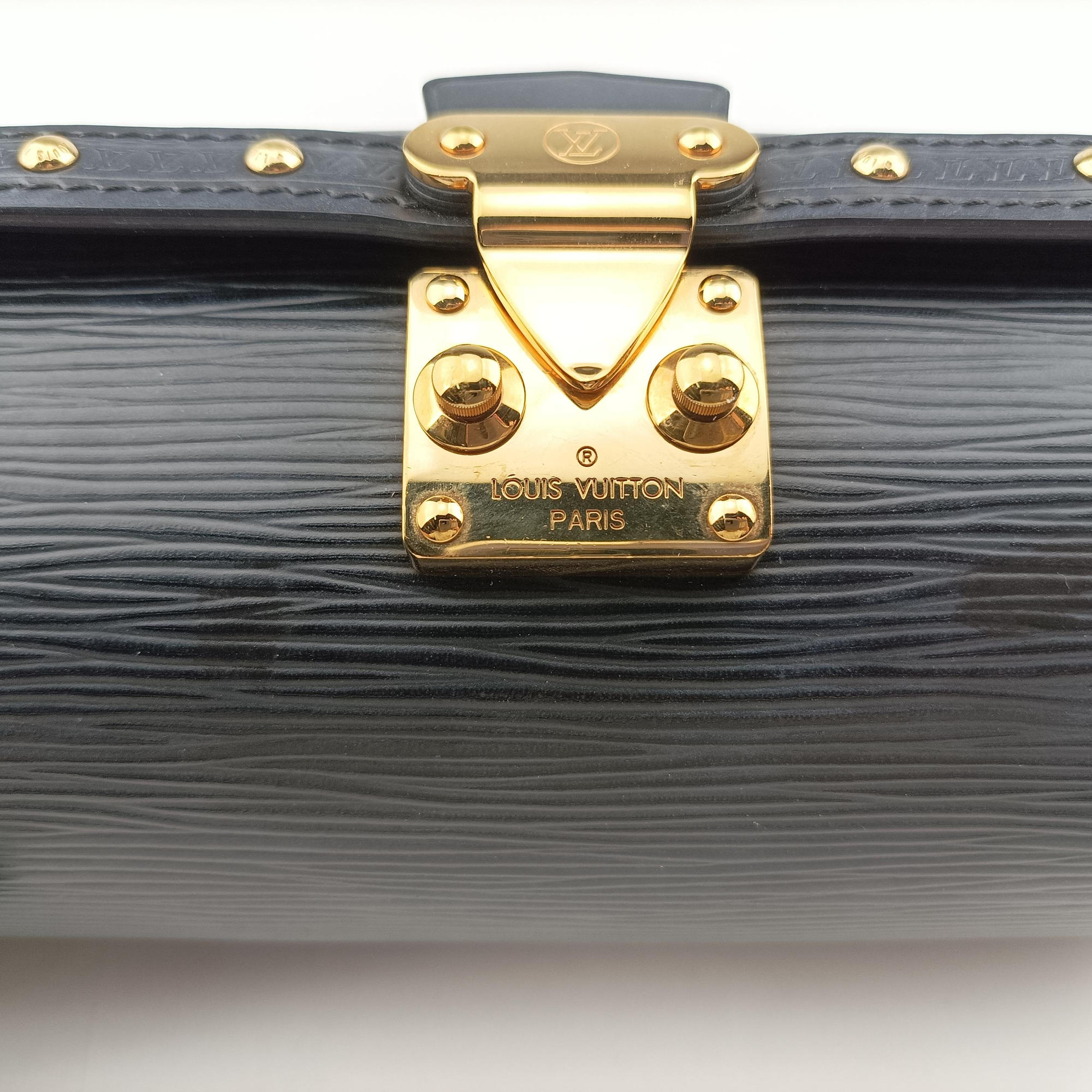 Pre-owned Louis Vuitton Papillon Trunk Noir Epi M58655 shoulderbag | stylenewstar