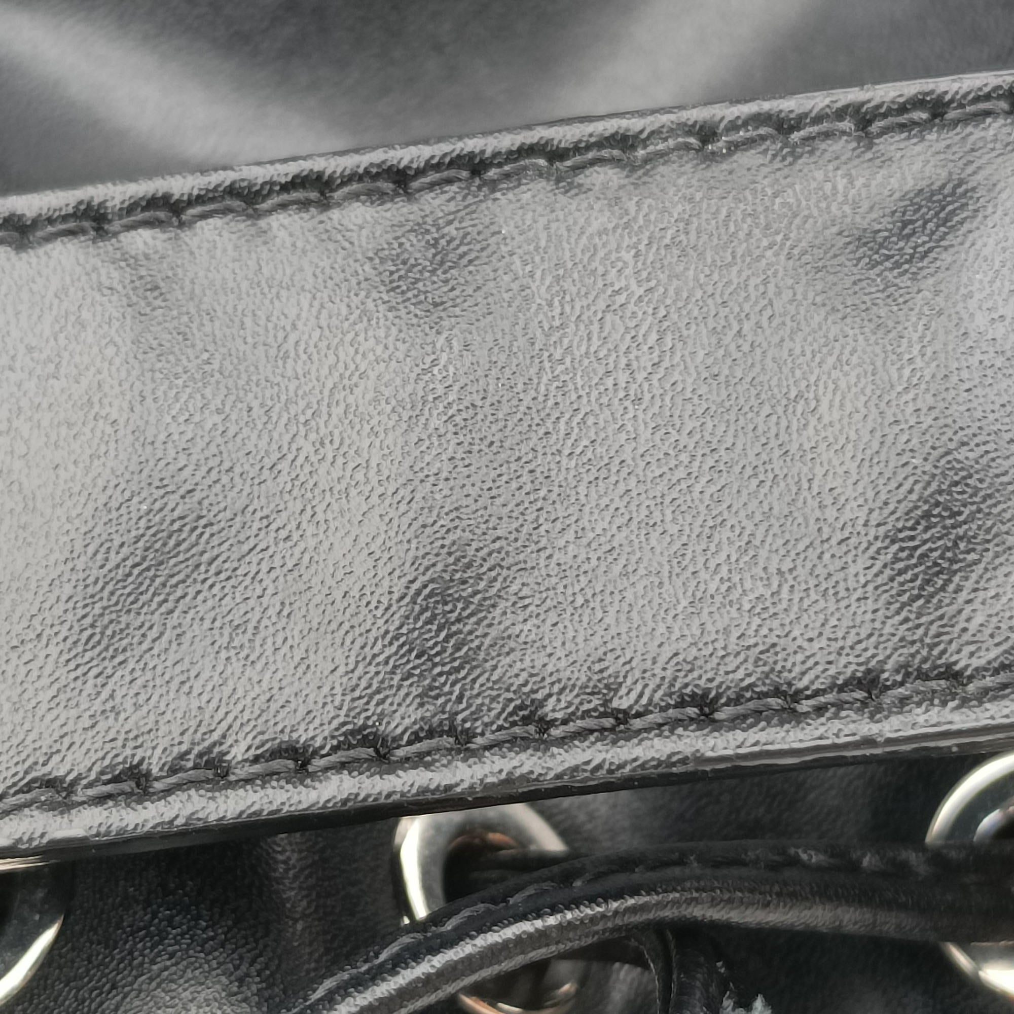 Pre-owned Fendi Mon Tresor Mini Bucket Black Leather 8BS010 handbag | stylenewstar