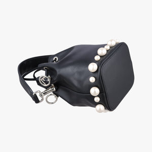Pre-owned Fendi Mon Tresor Mini Bucket Black Leather 8BS010 handbag | stylenewstar