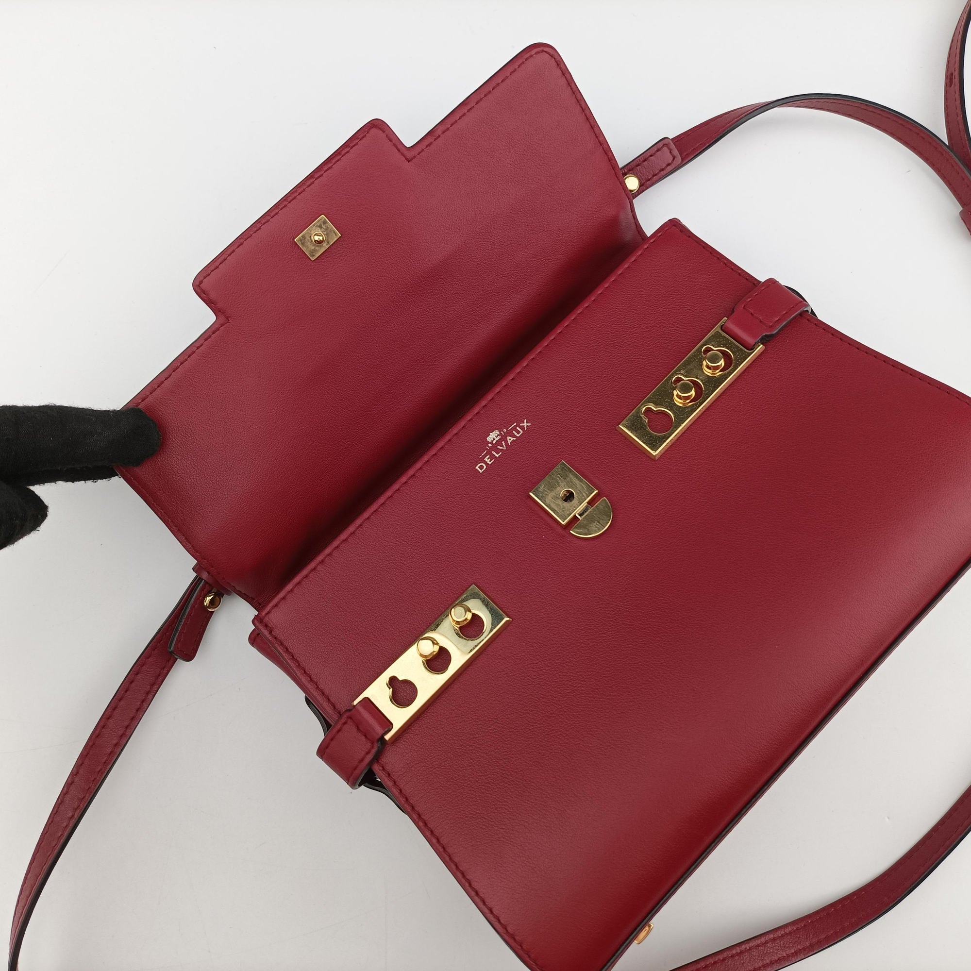 Pre-owned Delvaux Tampete Burgundy Leather  shoulderbag | stylenewstar