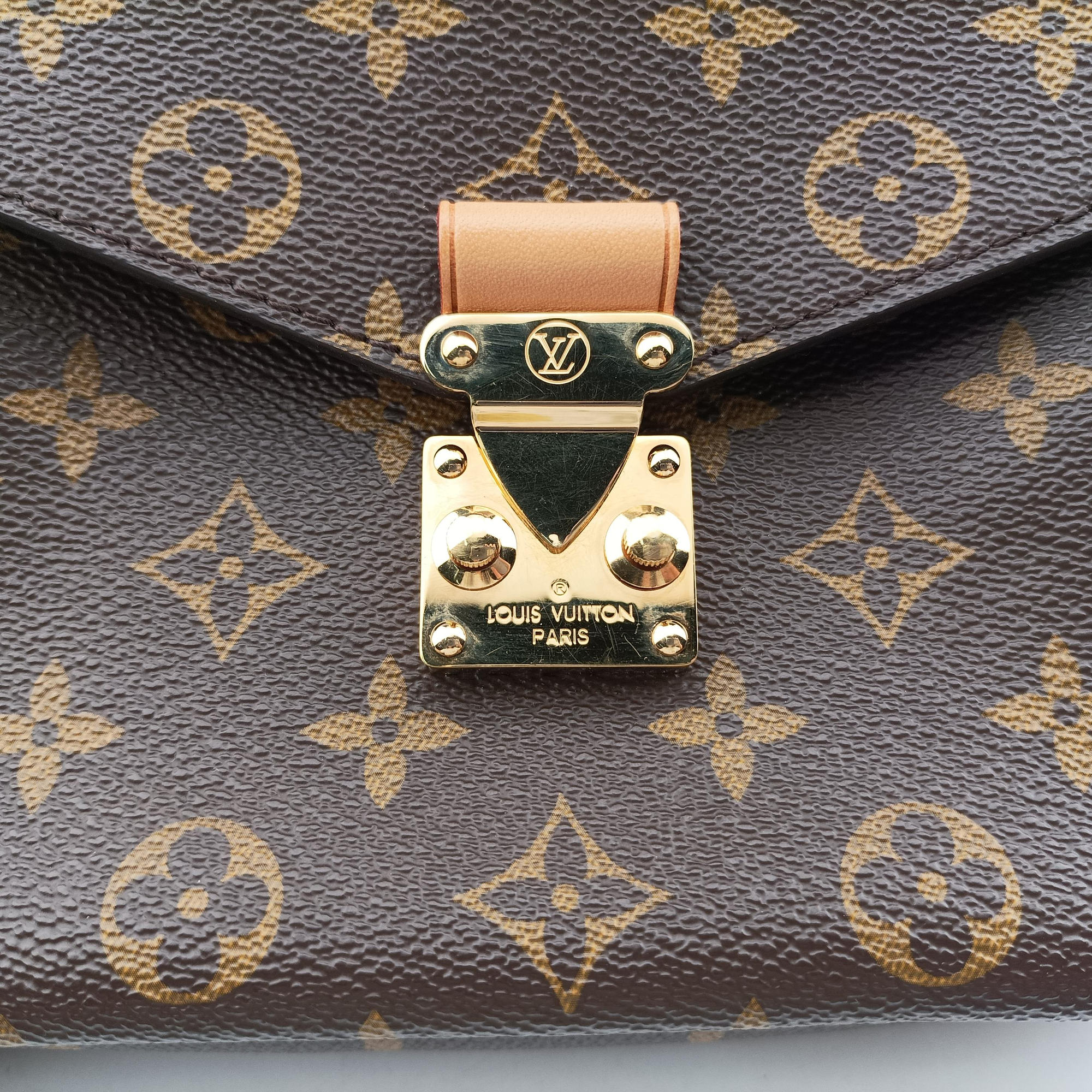 Pre-owned Louis Vuitton Pochette Metis MM Brown Monogram Canvas M44875 shoulderbag | stylenewstar