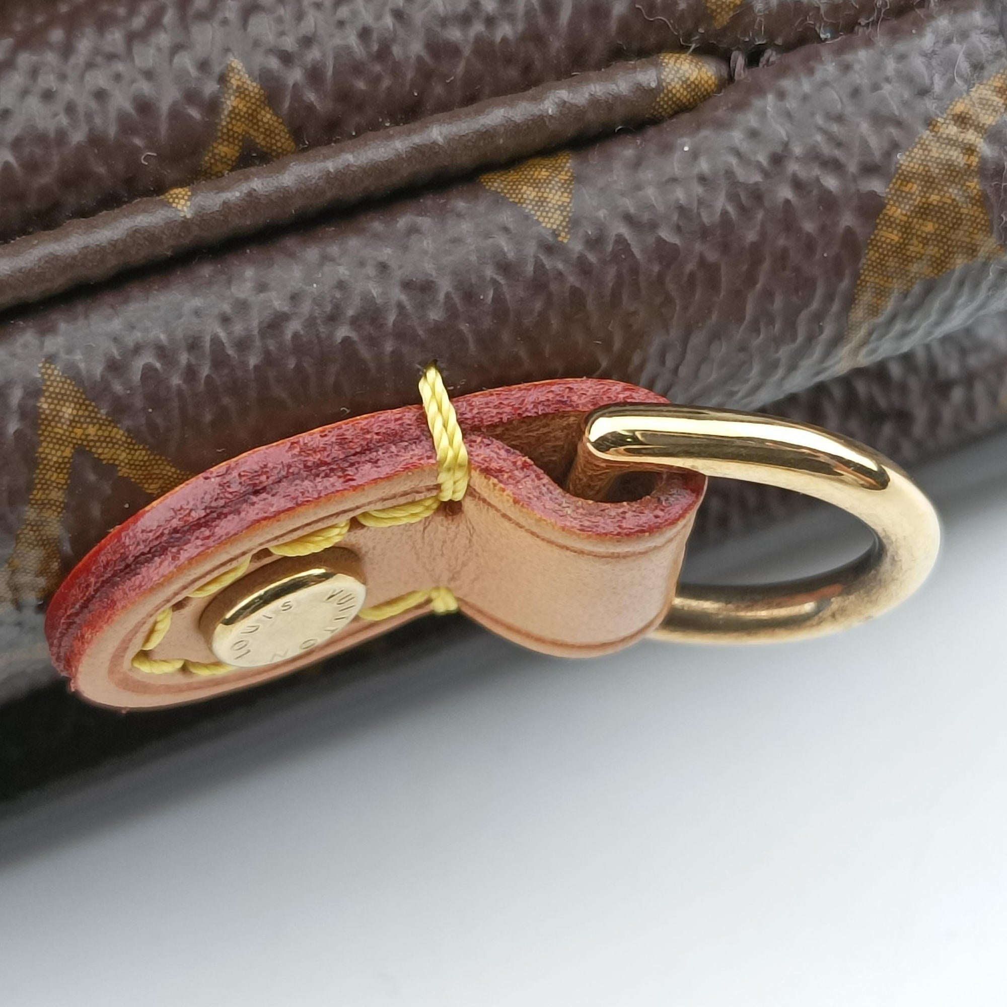 Pre-owned Louis Vuitton Pochette Metis MM Brown Monogram Canvas M44875 shoulderbag | stylenewstar