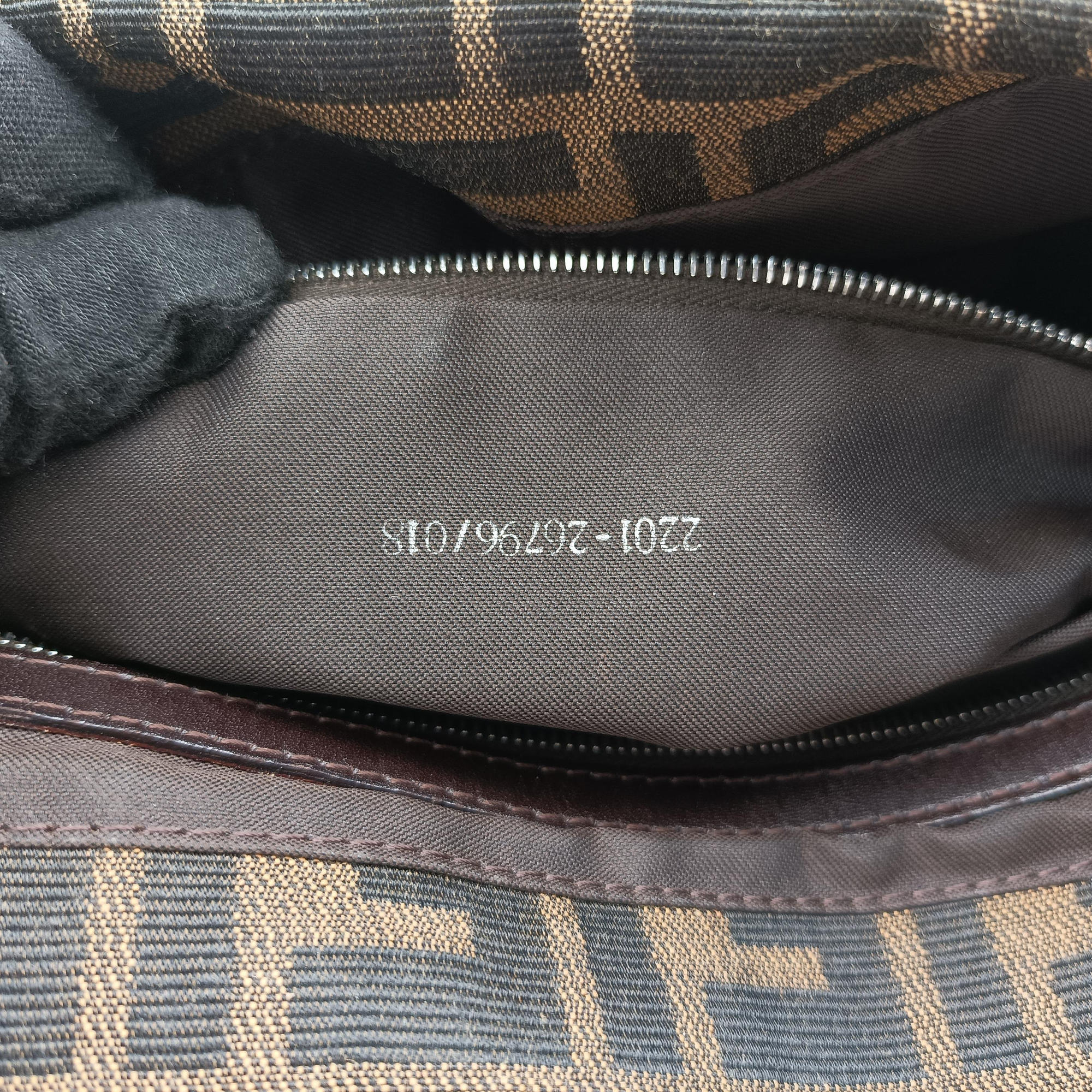 Pre-owned Fendi Zucca Baguette Brown canvas×leather 26796 shoulderbag | stylenewstar