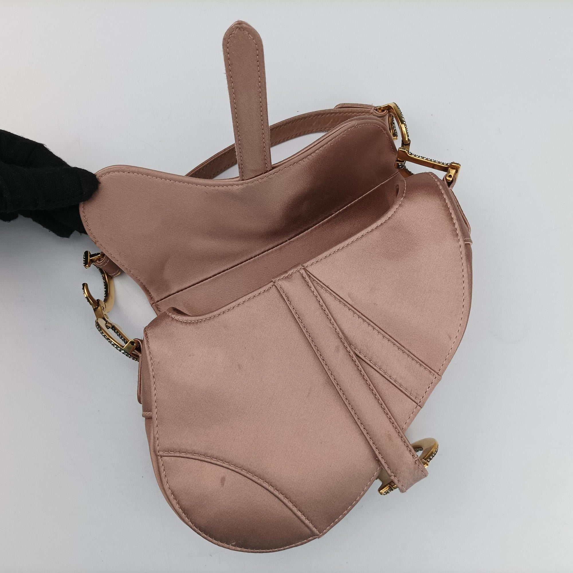 Pre-owned Christian Dior Saddle Pink silk  handbag | stylenewstar