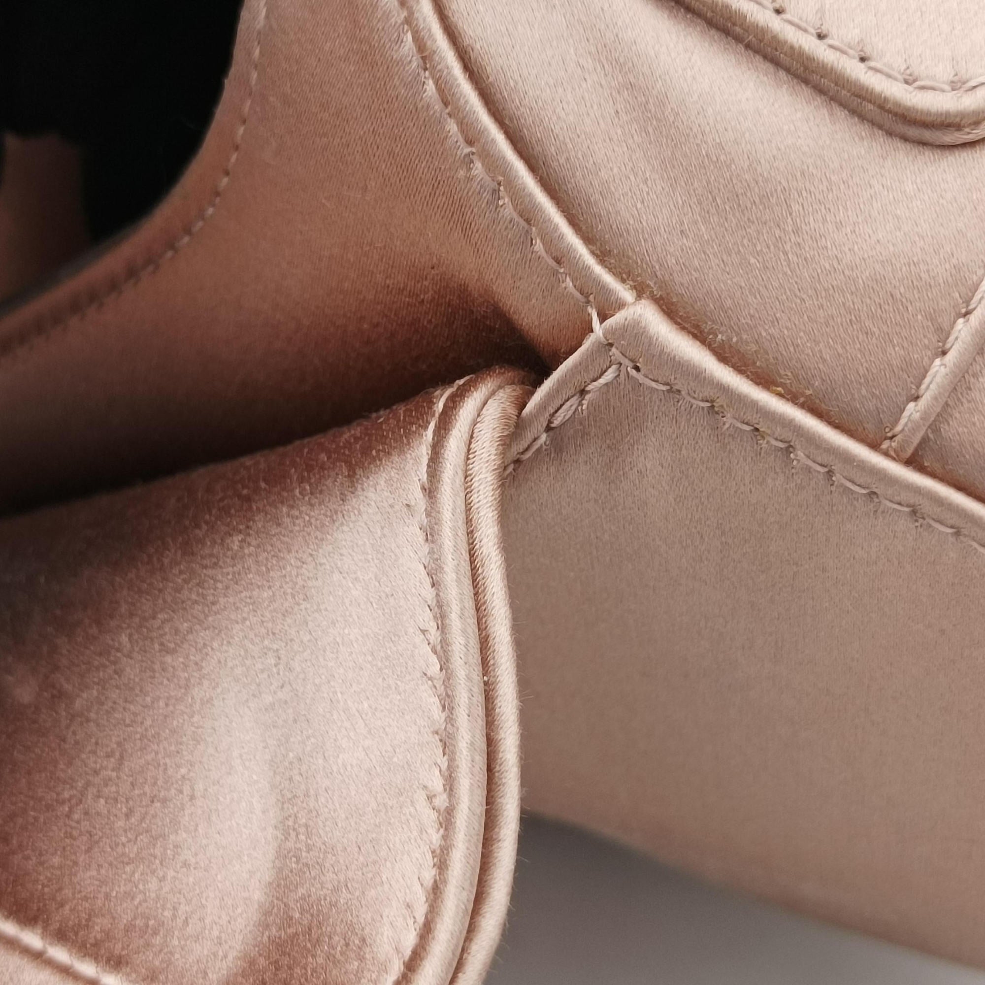 Pre-owned Christian Dior Saddle Pink silk  handbag | stylenewstar
