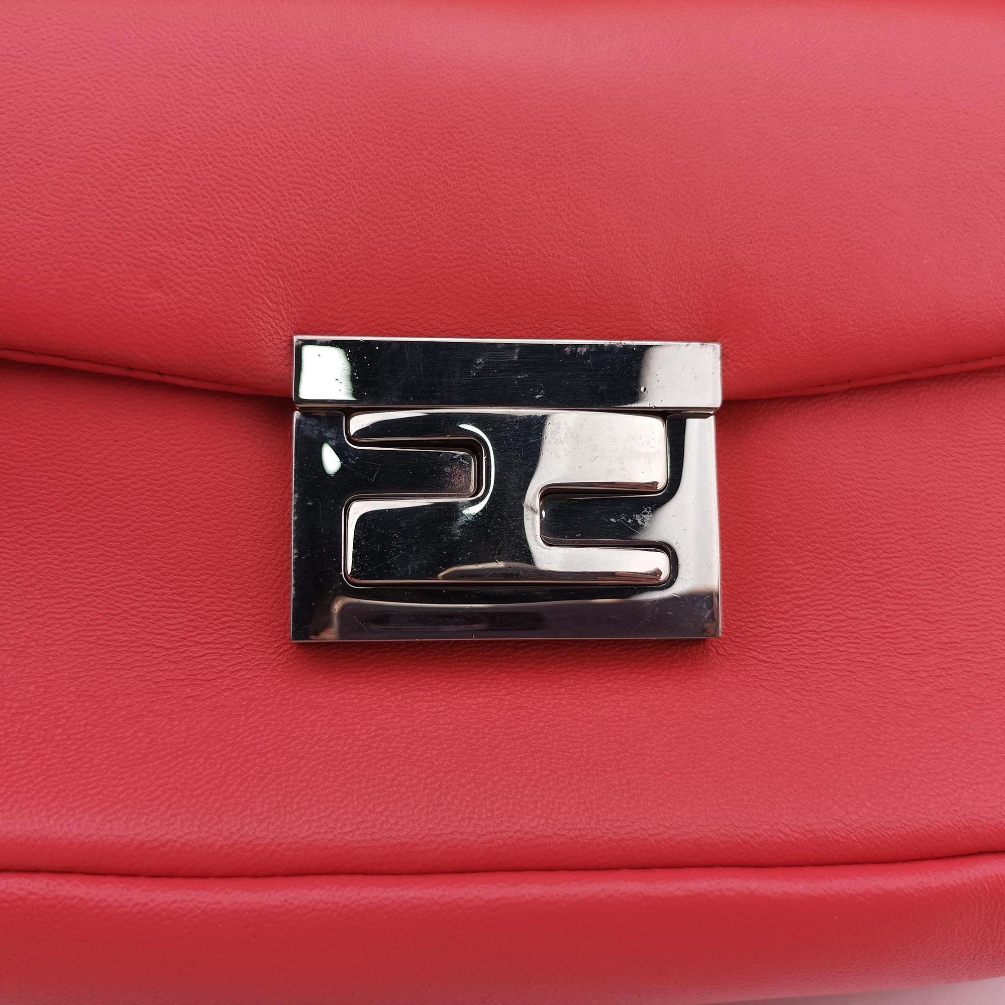Pre-owned Fendi Mini Be Baguette Orange Leather 8M0315 shoulderbag | stylenewstar