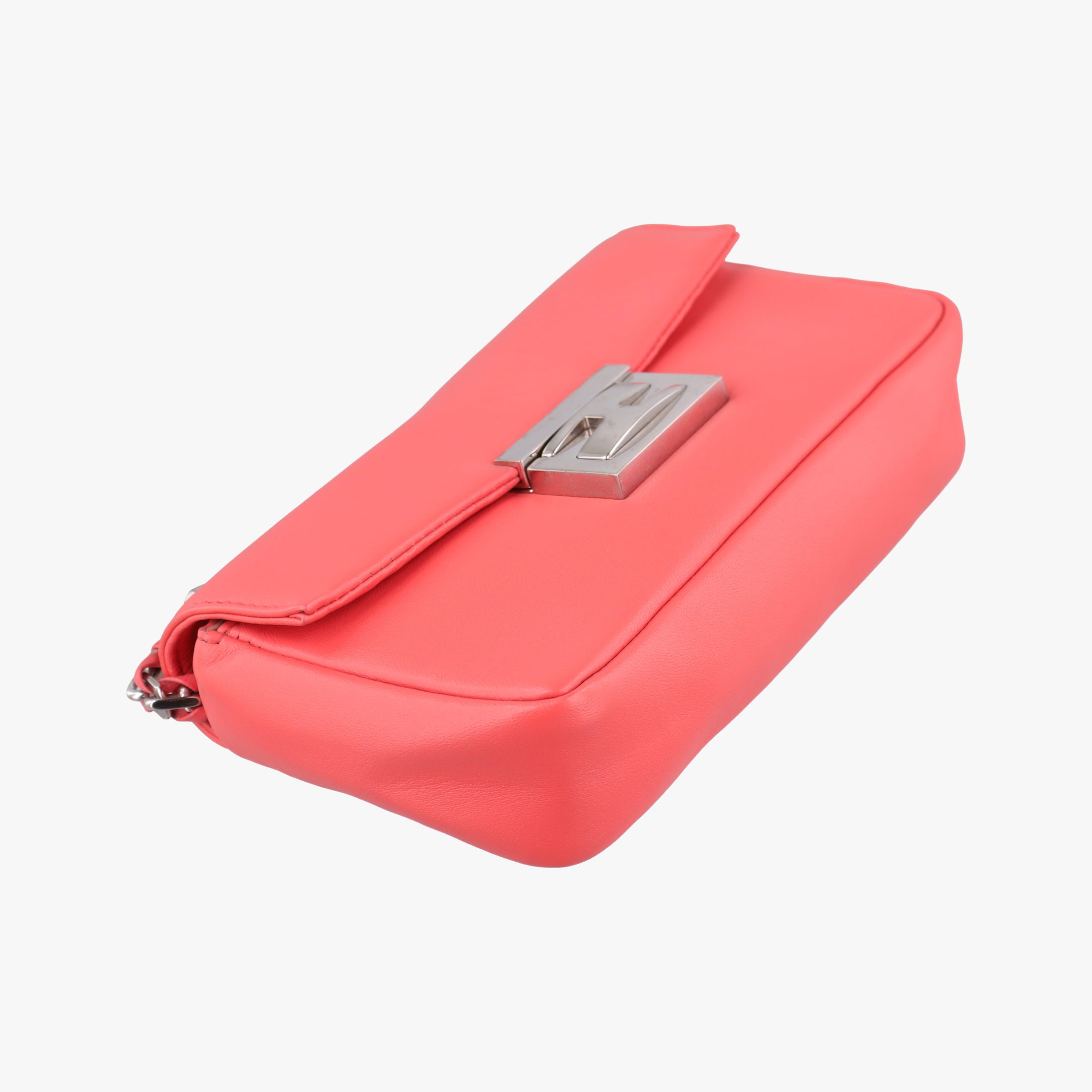 Pre-owned Fendi Mini Be Baguette Orange Leather 8M0315 shoulderbag | stylenewstar