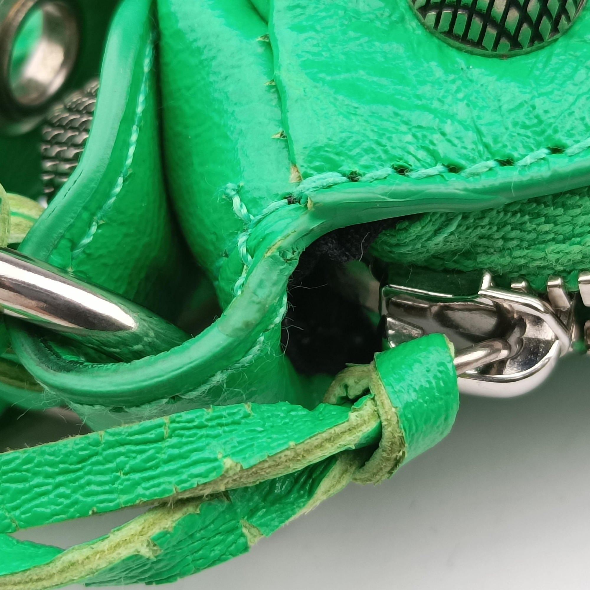 Vintage Balenciaga Le Cagole Green lambskin  shoulderbag | stylenewstar