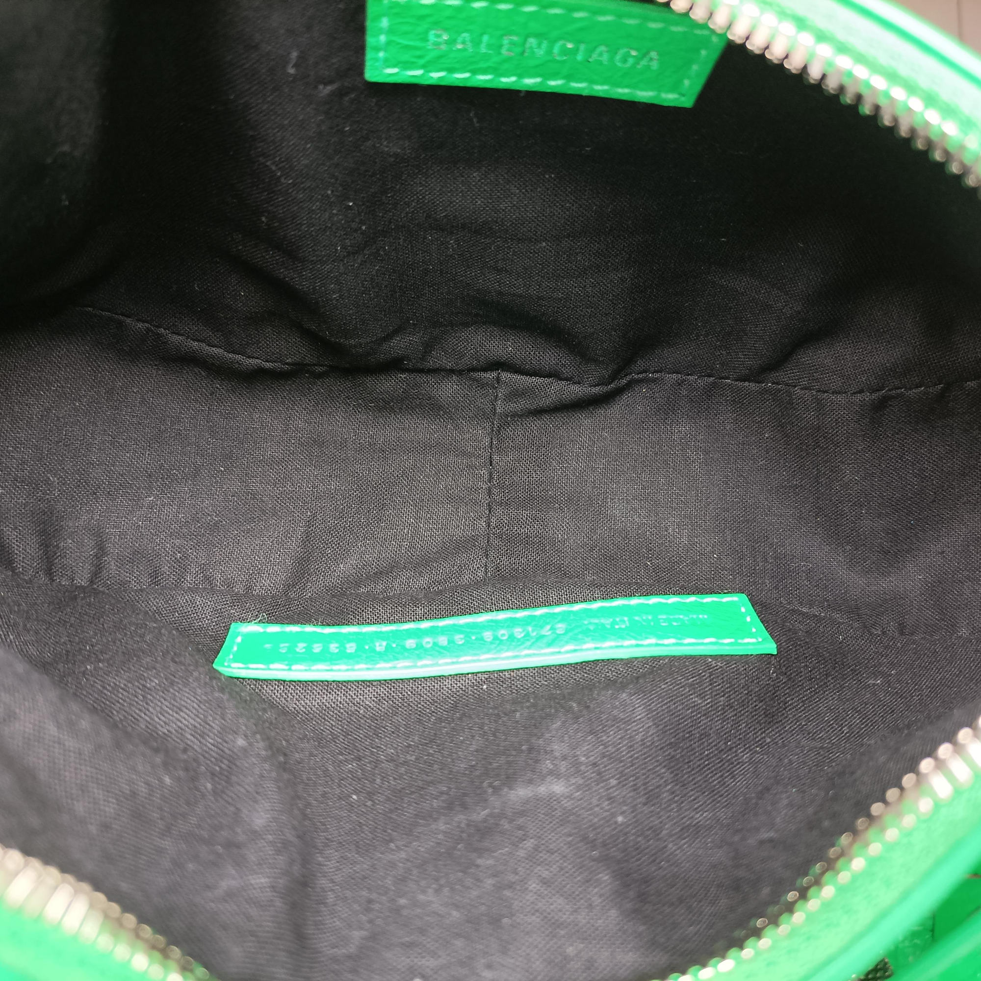 Vintage Balenciaga Le Cagole Green lambskin  shoulderbag | stylenewstar