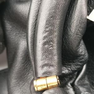 Secondhand Bottega Veneta The Chain Pouch Black Lambskin  shoulderbag | stylenewstar