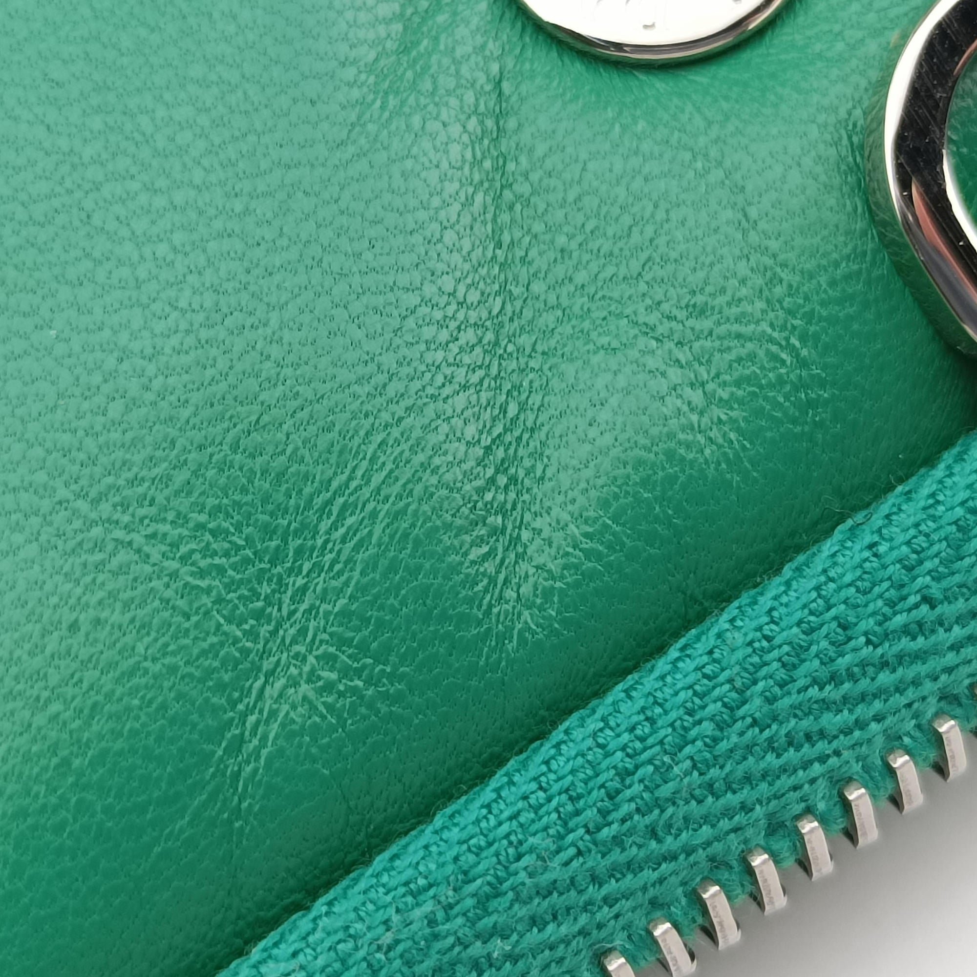 Pre-owned Prada triangle mini Green Leather 1NR015 shoulderbag | stylenewstar