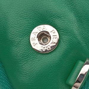 Pre-owned Prada triangle mini Green Leather 1NR015 shoulderbag | stylenewstar