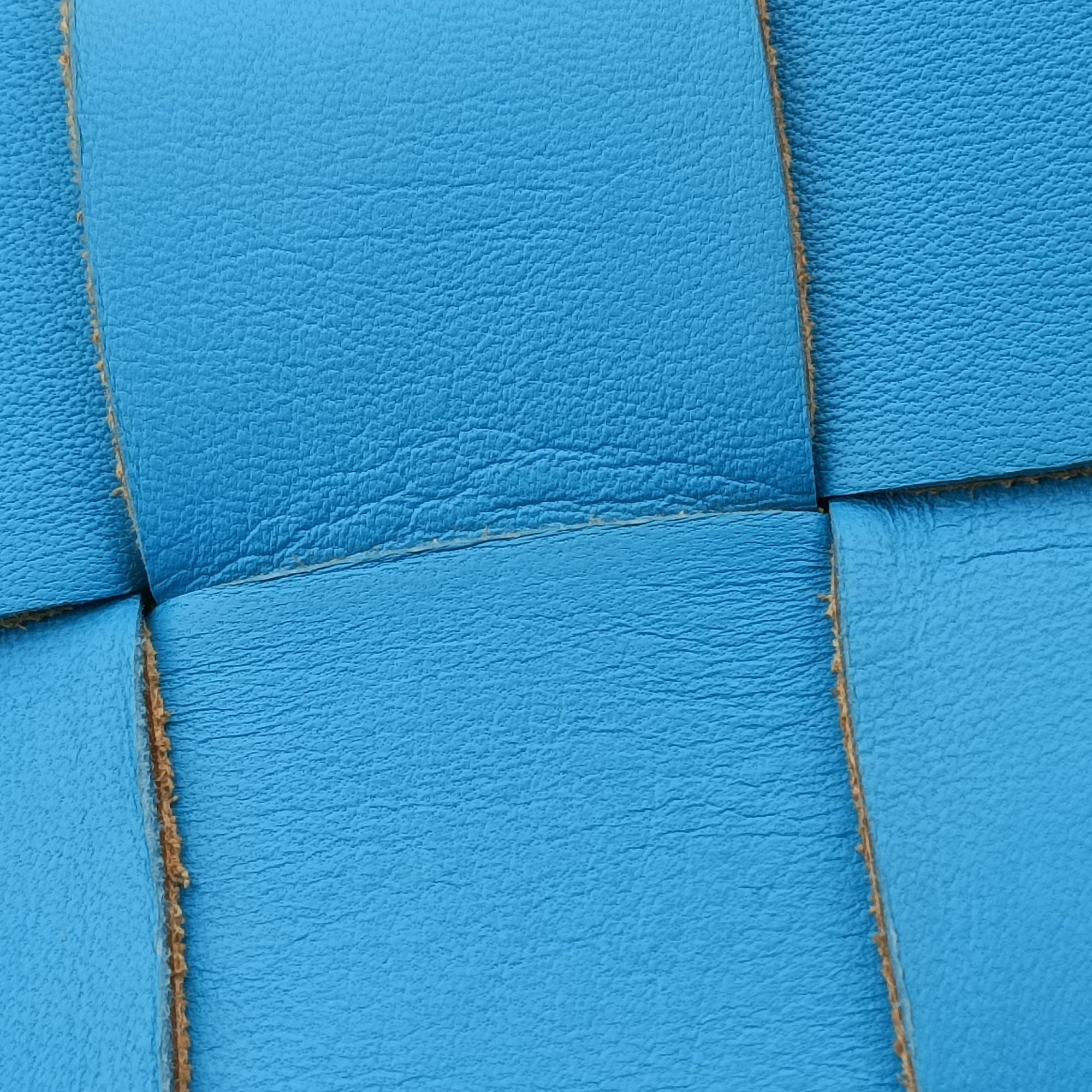 Secondhand Bottega Veneta padded intrecciato Blue lambskin  handbag | stylenewstar