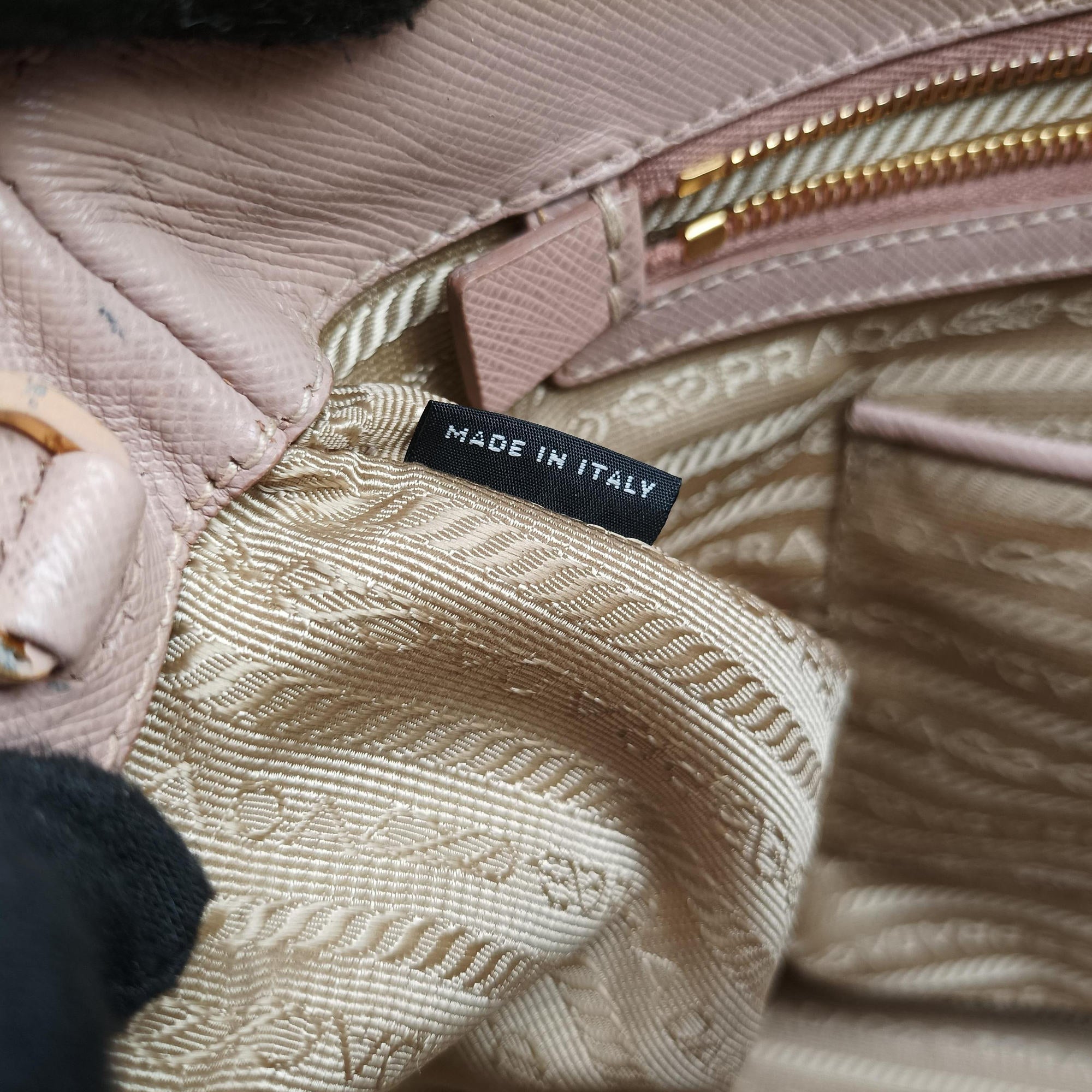 Pre-owned Prada Galleria Pink SAFFIANO Leather BN2274 handbag | stylenewstar