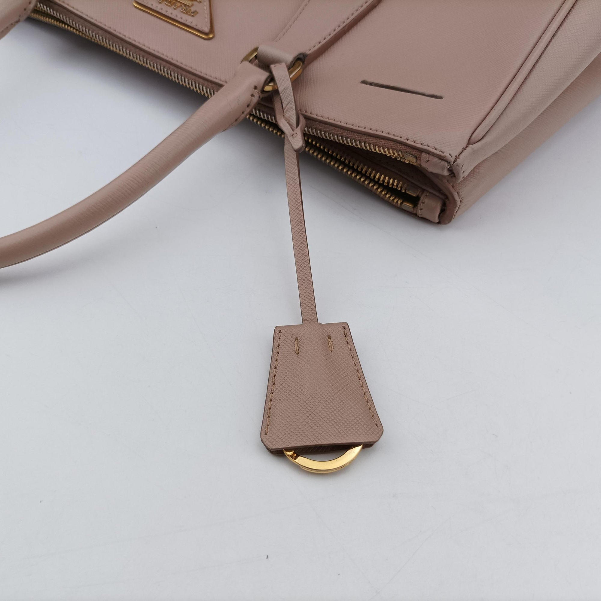 Pre-owned Prada Galleria Pink SAFFIANO Leather BN2274 handbag | stylenewstar
