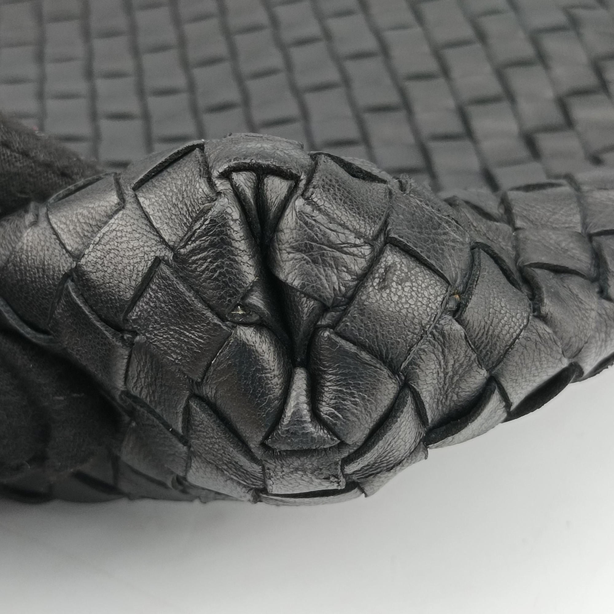 Vintage Bottega Veneta Intrecciato Black lambskin  shoulderbag | stylenewstar