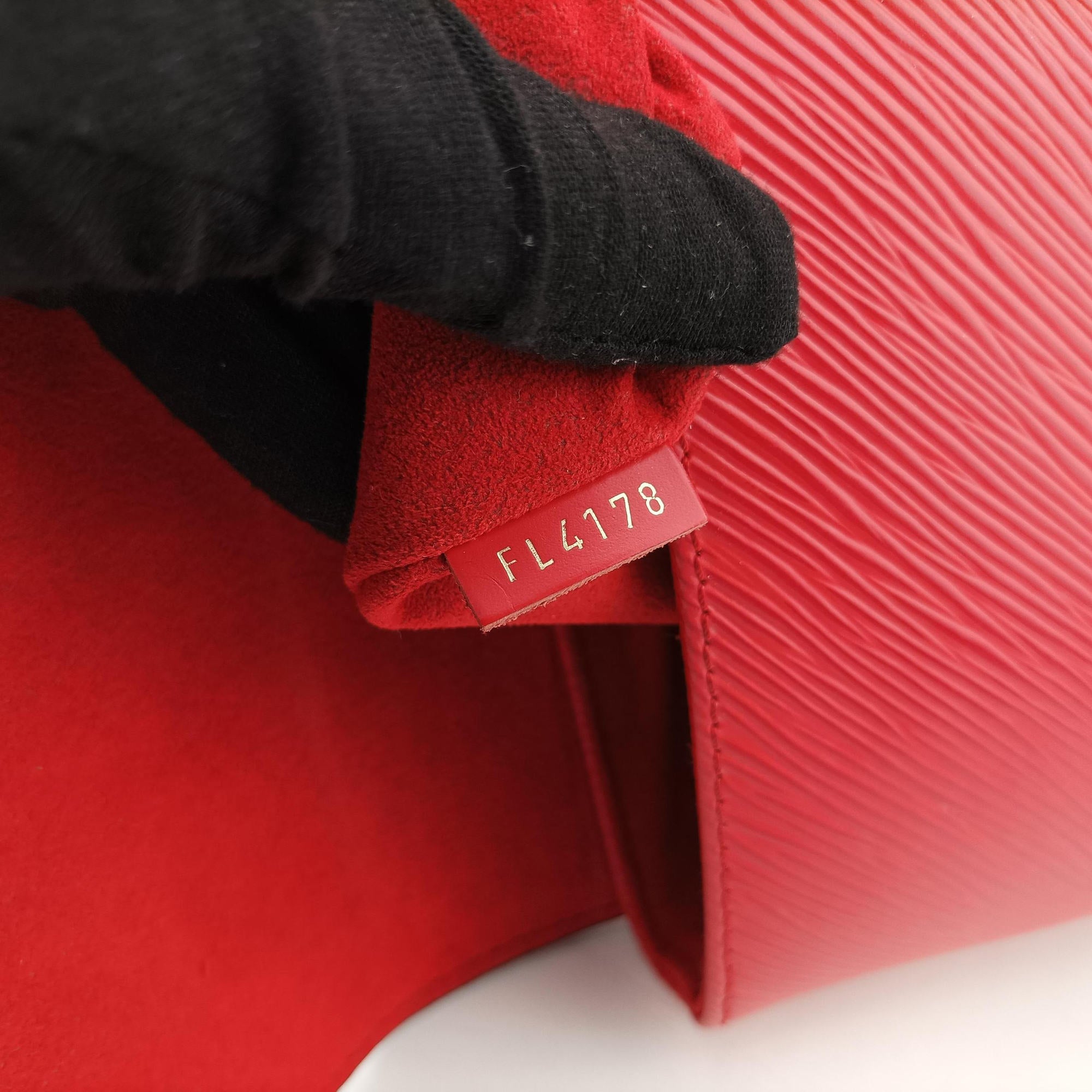 Secondhand Louis Vuitton Locky BB Red Epi M53239 handbag | stylenewstar