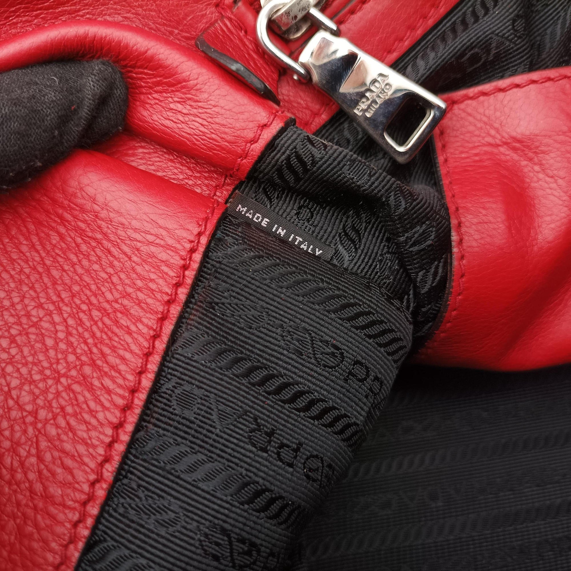 Pre-owned Prada Twin Pocket Winged Tote Red Leather BN2619 shoulderbag | stylenewstar