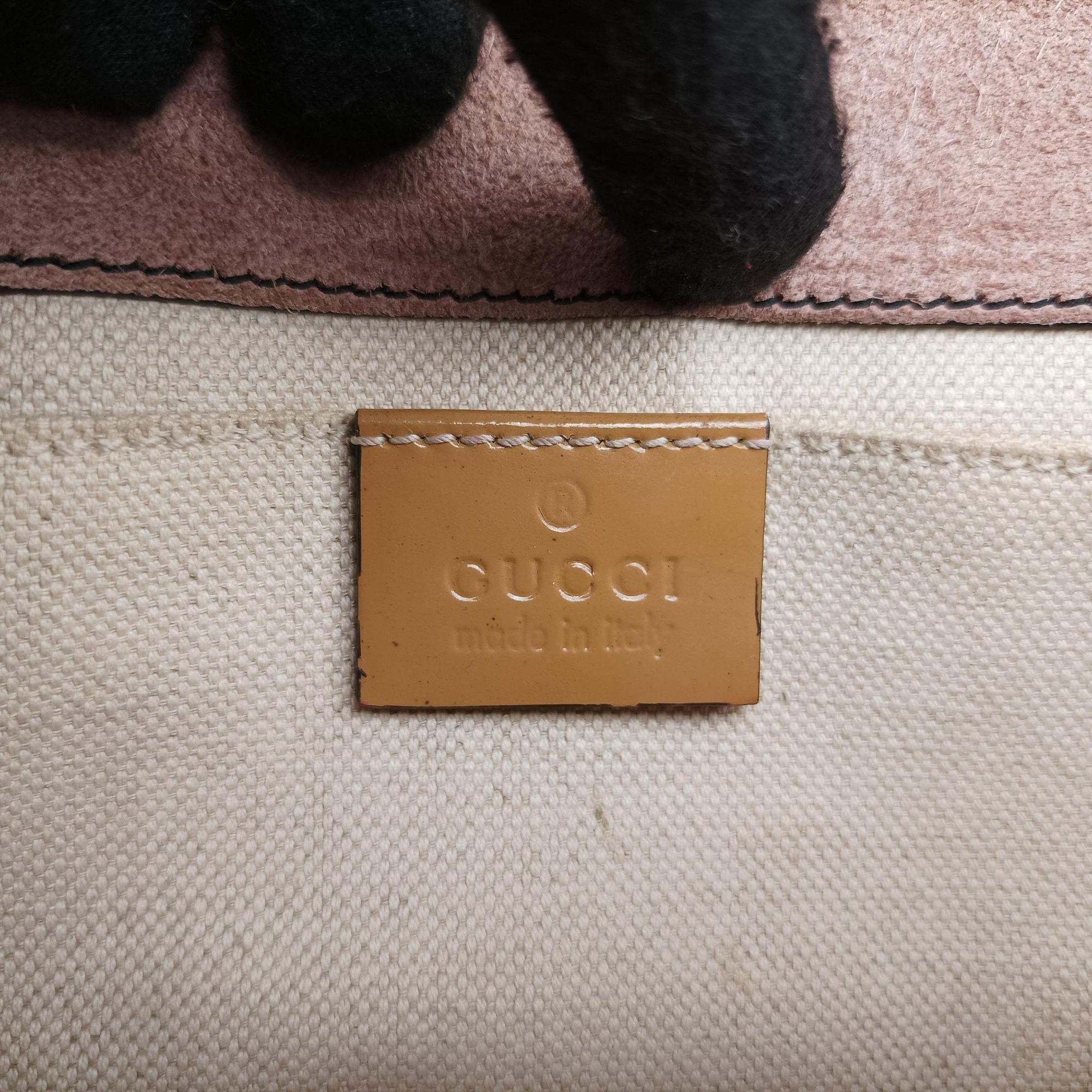 Vintage Gucci Emily Black Patent 283063 shoulderbag | stylenewstar