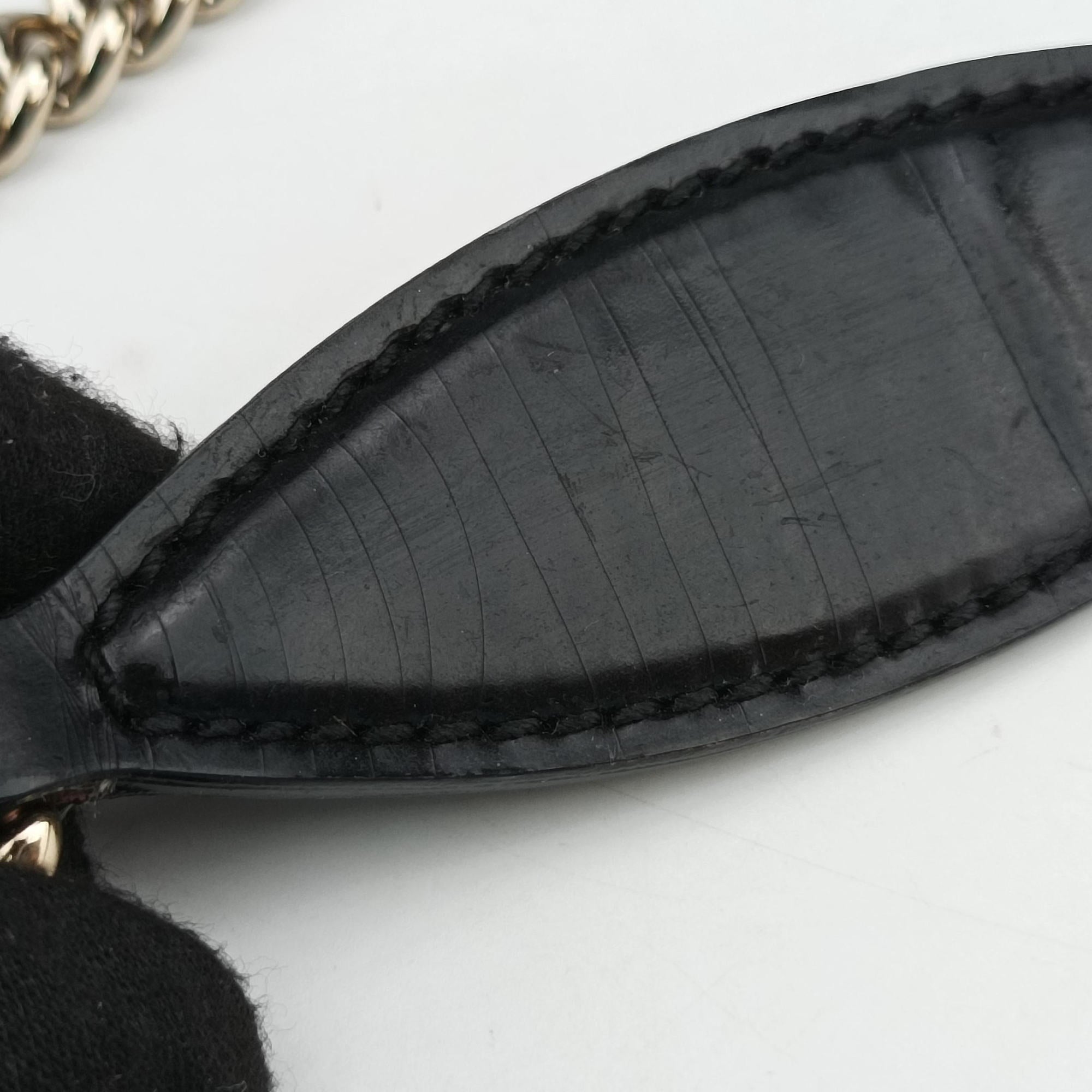Vintage Gucci Emily Black Patent 283063 shoulderbag | stylenewstar