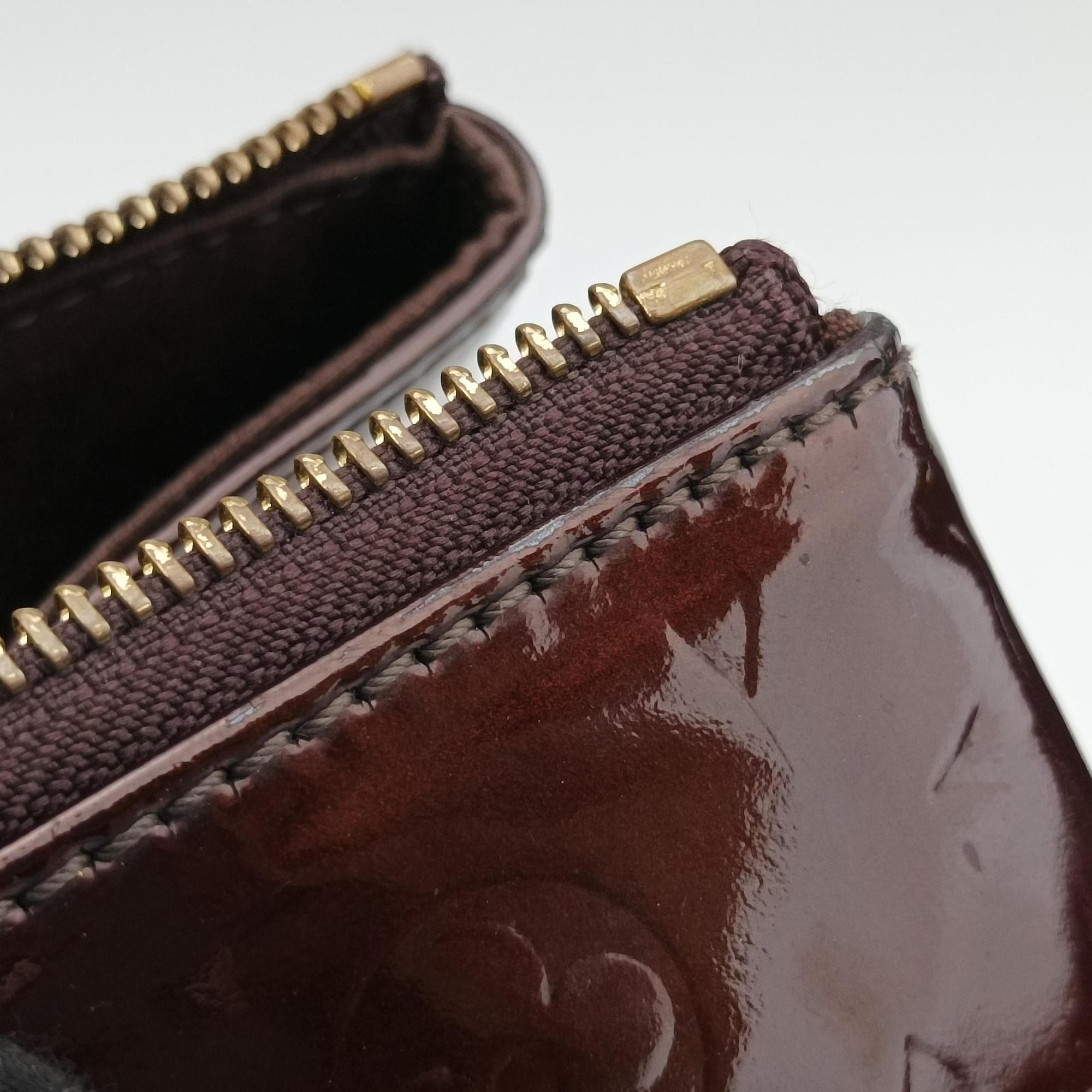 Pre-owned Louis Vuitton Rosewood Avenue Amaranth Vernis M93510 shoulderbag | stylenewstar