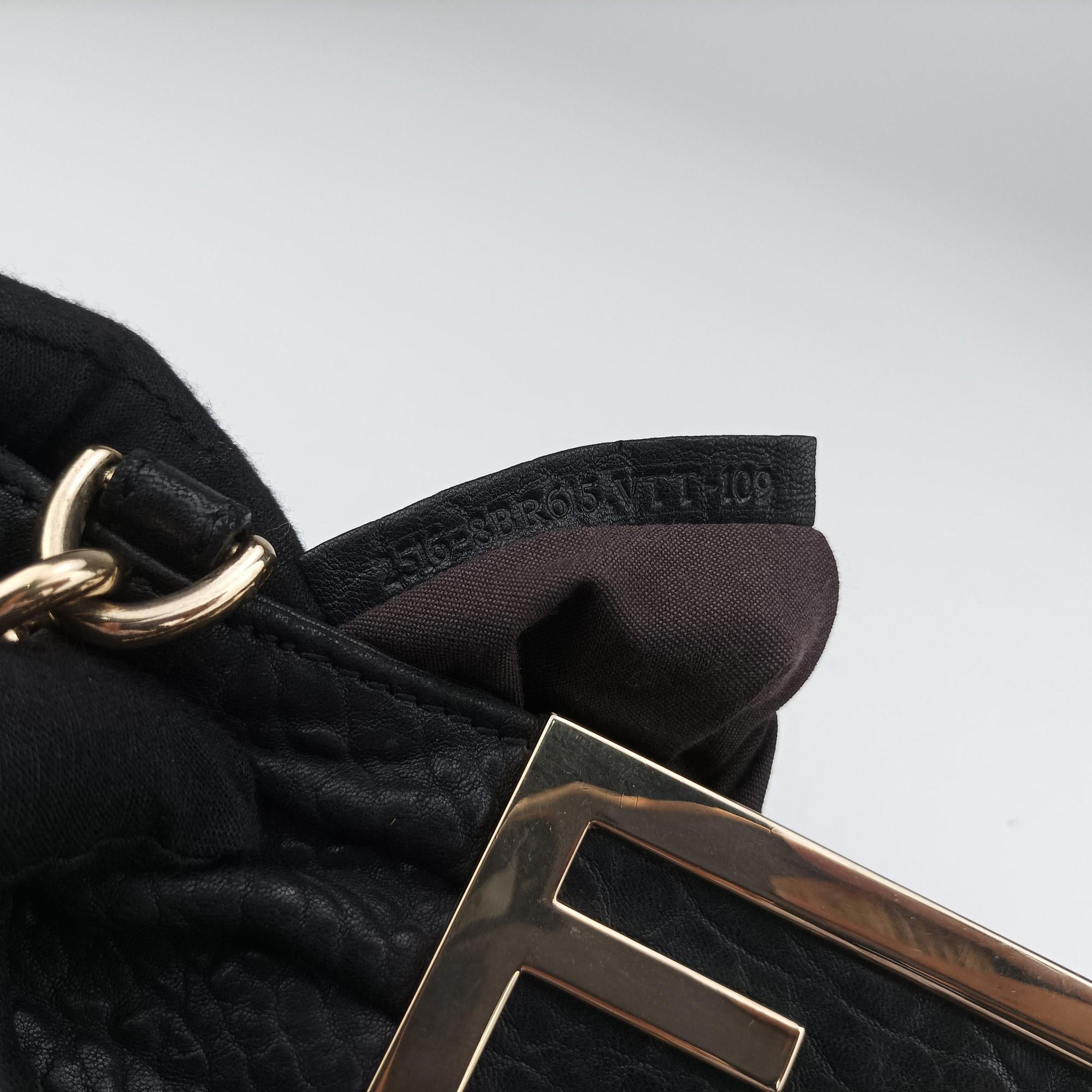 Pre-owned Fendi Mia Black Leather 8BR615 shoulderbag | stylenewstar