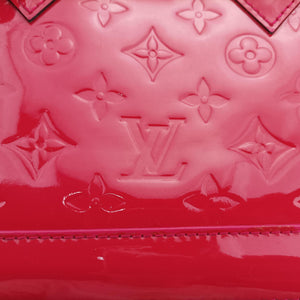 Vintage Louis Vuitton Alma BB pomme d'amour Vernis M91606 shoulderbag | stylenewstar