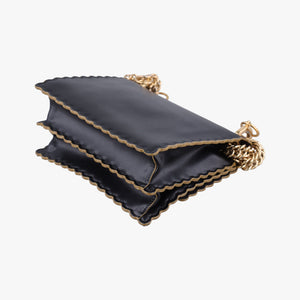 Pre-owned Fendi Kan I Black Leather 8M0381 shoulderbag | stylenewstar