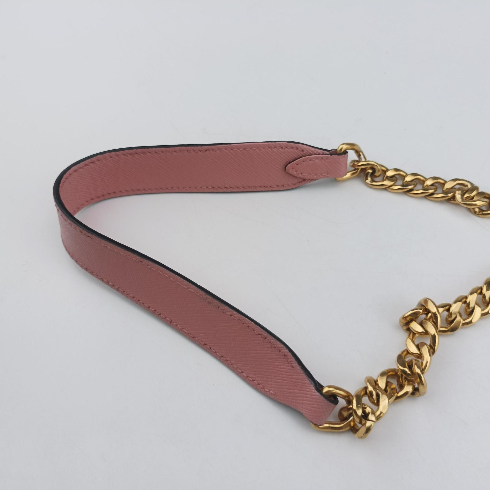 Vintage Prada milano logo Pink Saffiano Leather 1BP012 shoulderbag | stylenewstar
