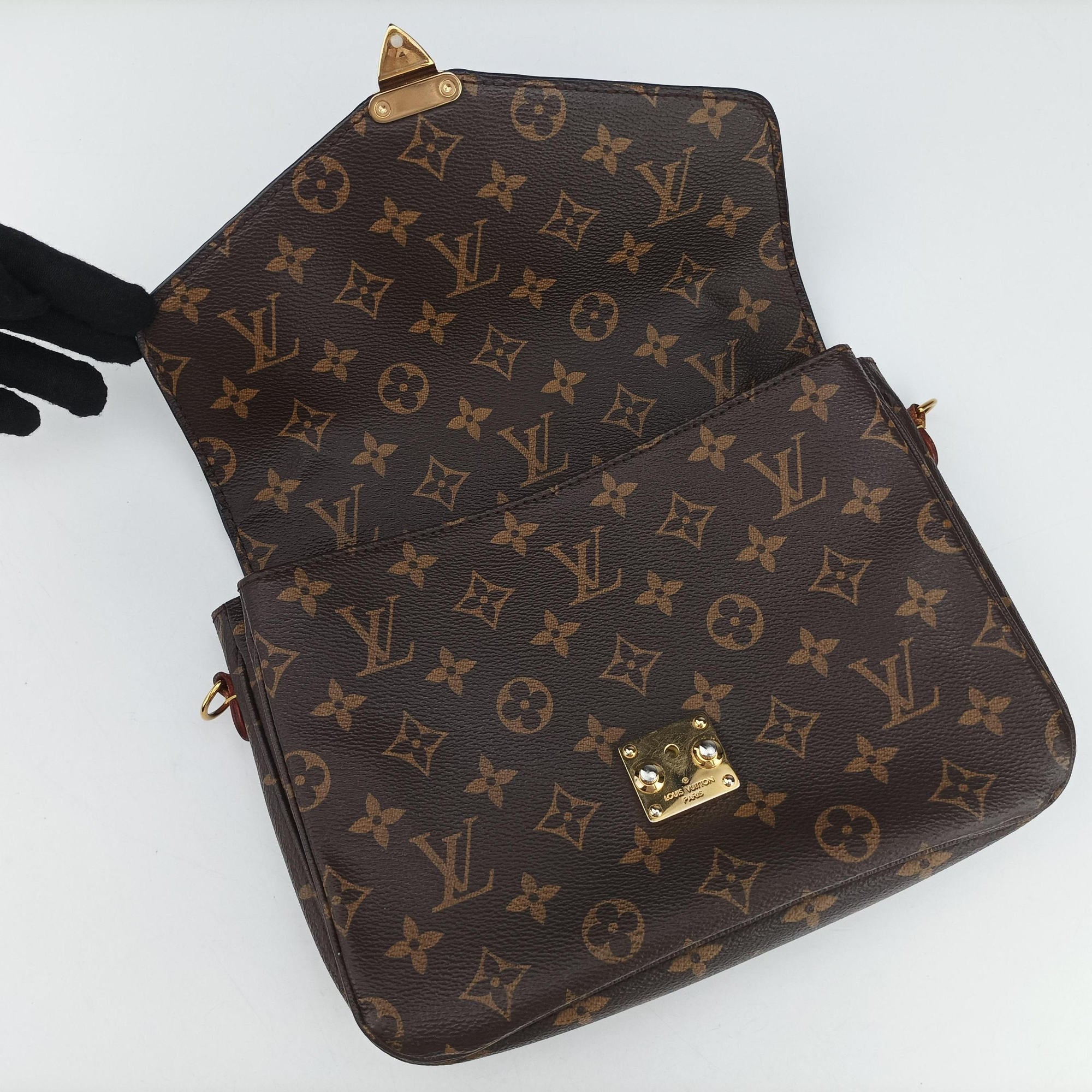 Vintage Louis Vuitton Pochette Metis MM Brown Monogram Canvas M44875 shoulderbag | stylenewstar