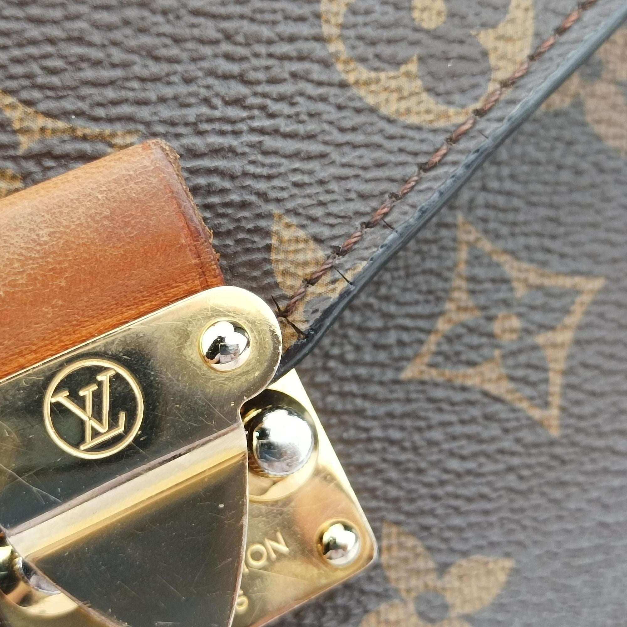 Vintage Louis Vuitton Pochette Metis MM Brown Monogram Canvas M44875 shoulderbag | stylenewstar