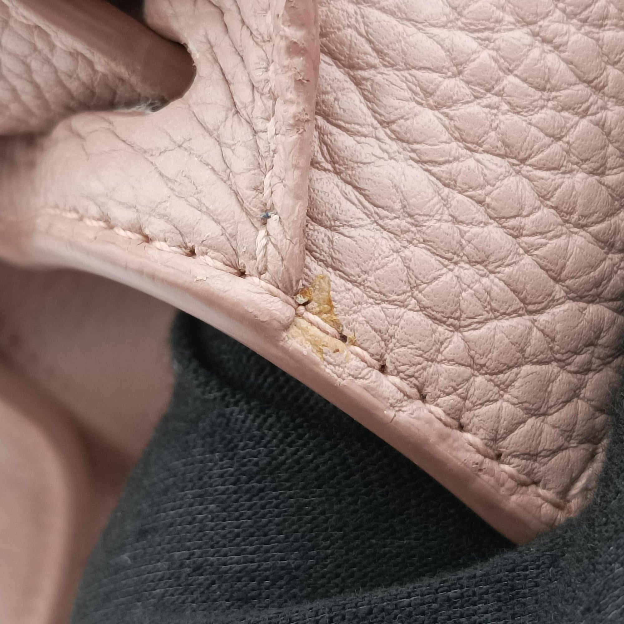 Secondhand Yves Saint Laurent SAC DE JOUR Pink Leather 464960 shoulderbag | stylenewstar
