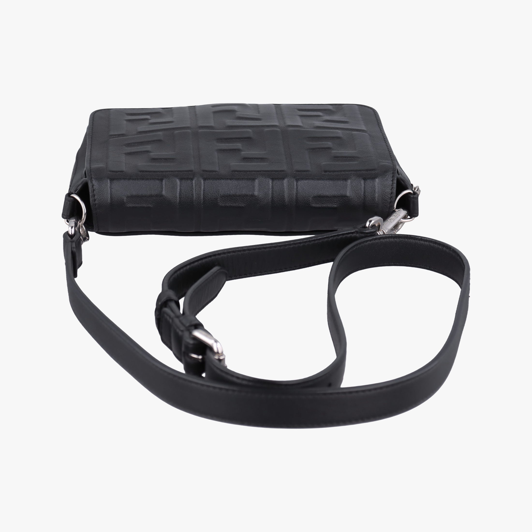 Pre-owned Fendi FF logo Black Leather 7M0299 shoulderbag | stylenewstar