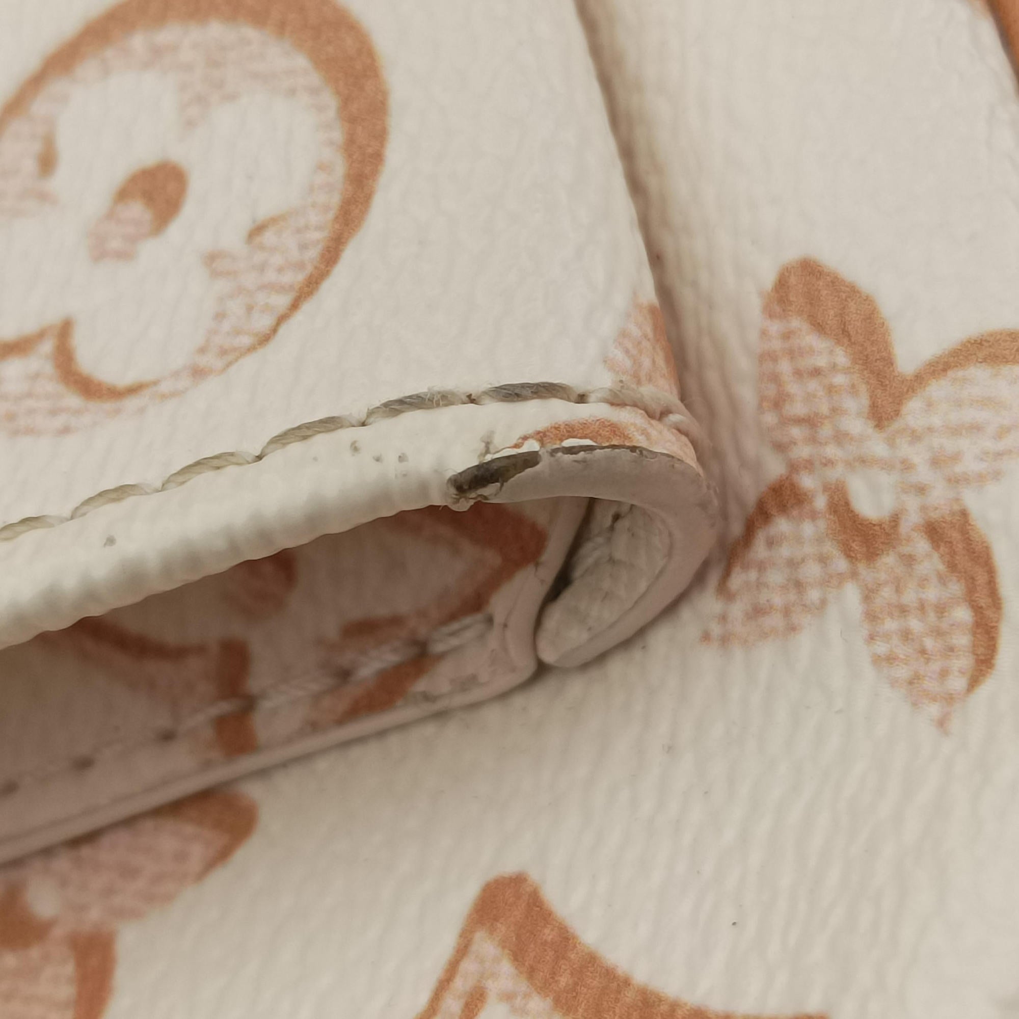 Vintage Louis Vuitton Maxi Pochette Accessoires Ivory x Brown PVC-coated canvas M20920 shoulderbag | stylenewstar