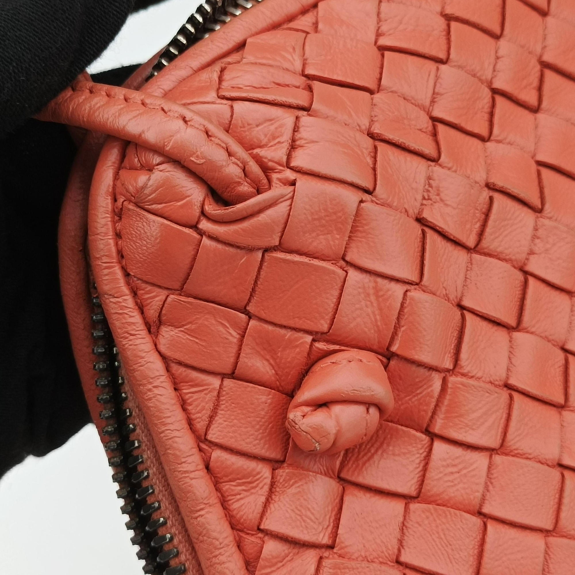 Secondhand Bottega Veneta NODINI Intrecciato Red lambskin  shoulderbag | stylenewstar