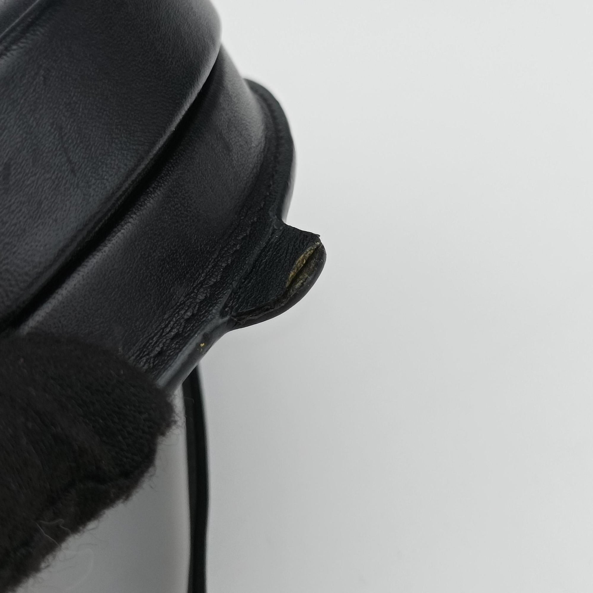 Pre-owned Loewe Heel Small Black Leather  shoulderbag | stylenewstar