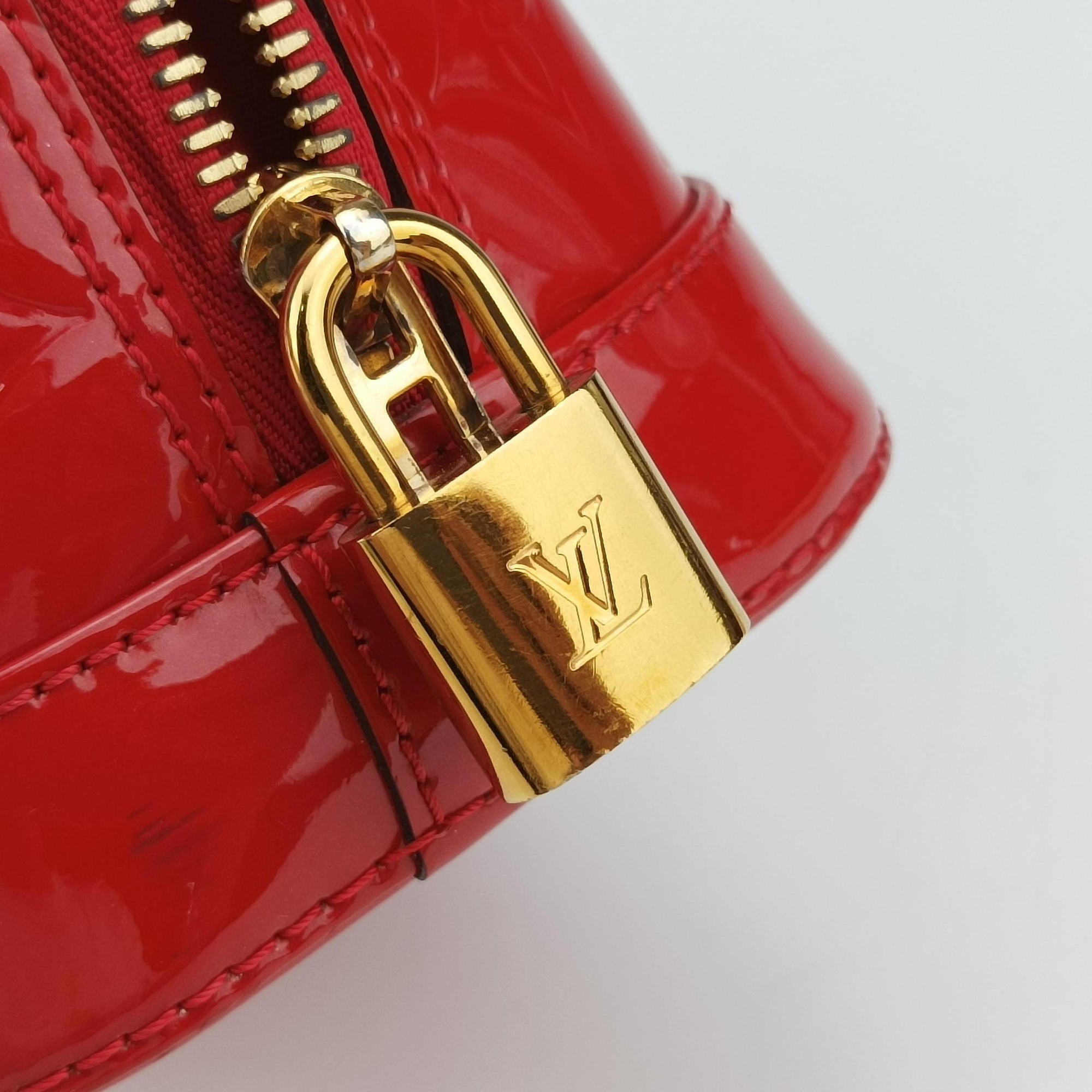 Pre-owned Louis Vuitton Alma BB CERISE Vernis M90174 shoulderbag | stylenewstar