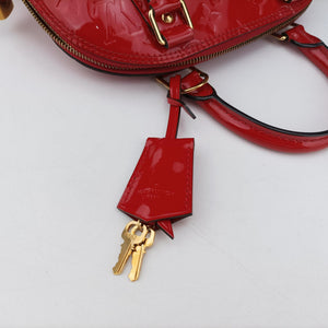 Pre-owned Louis Vuitton Alma BB CERISE Vernis M90174 shoulderbag | stylenewstar