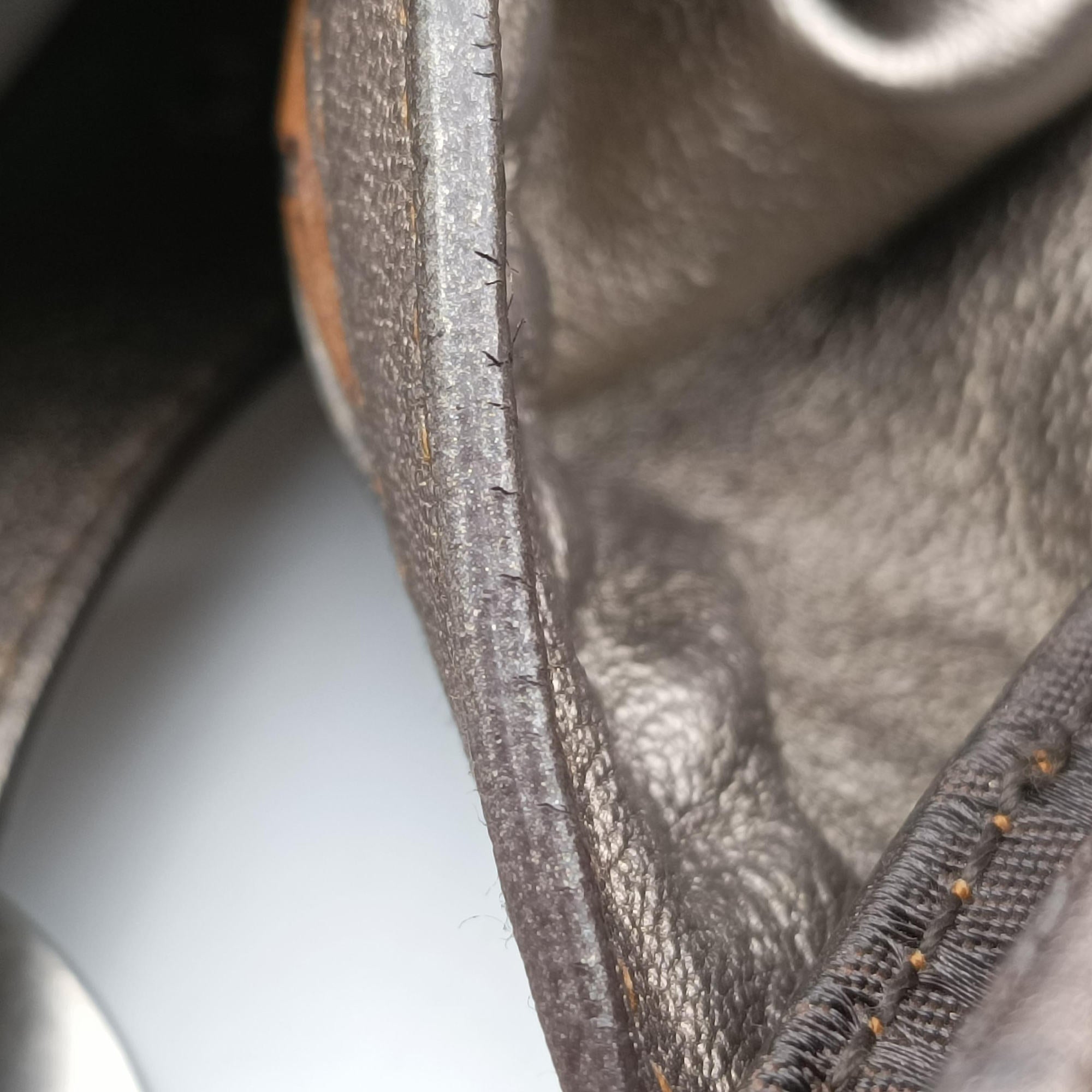 Pre-owned Christian Dior Gaucho Golden Leather  shoulderbag | stylenewstar