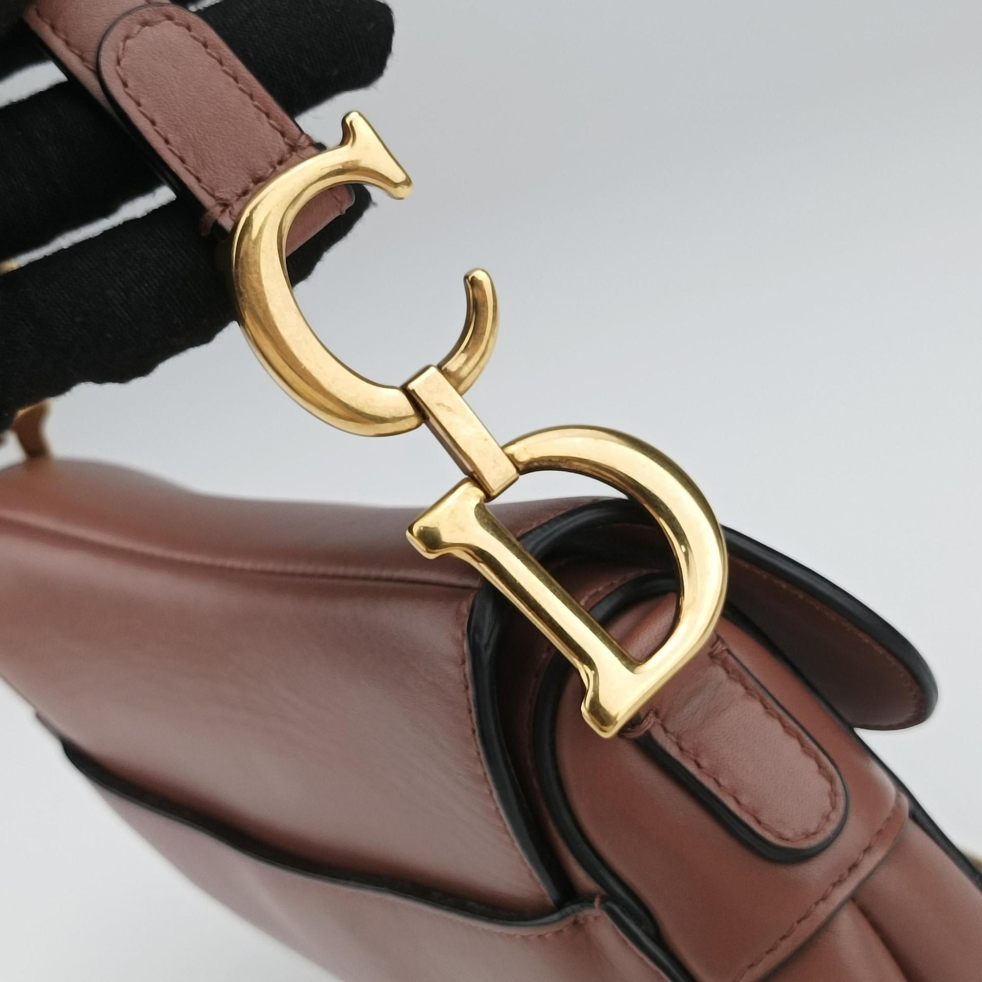 Pre-owned Christian Dior Saddle Pink Leather  handbag | stylenewstar