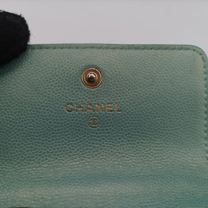 Secondhand Chanel Mini Matelasse Pearl Coin Purse Green lambskin AP2119 handbag | stylenewstar