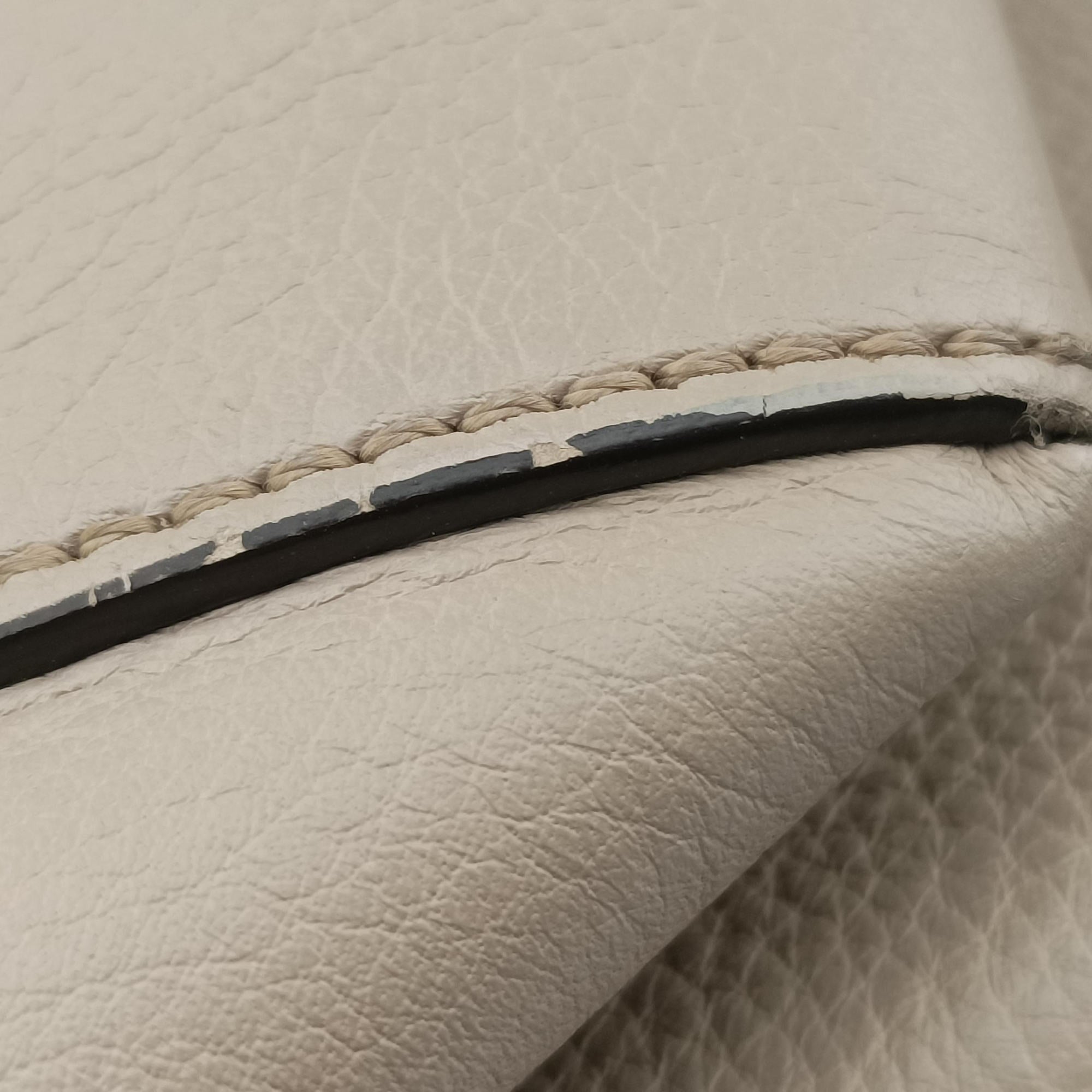 Pre-owned Fendi By The Way Beige Leather 8BL125 shoulderbag | stylenewstar