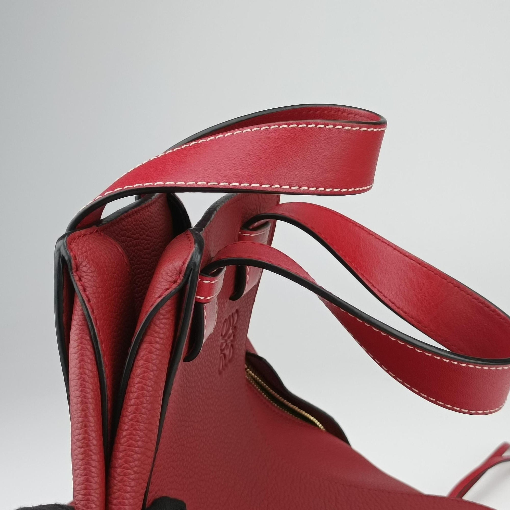 Pre-owned Loewe Hammock Burgundy Leather  shoulderbag | stylenewstar